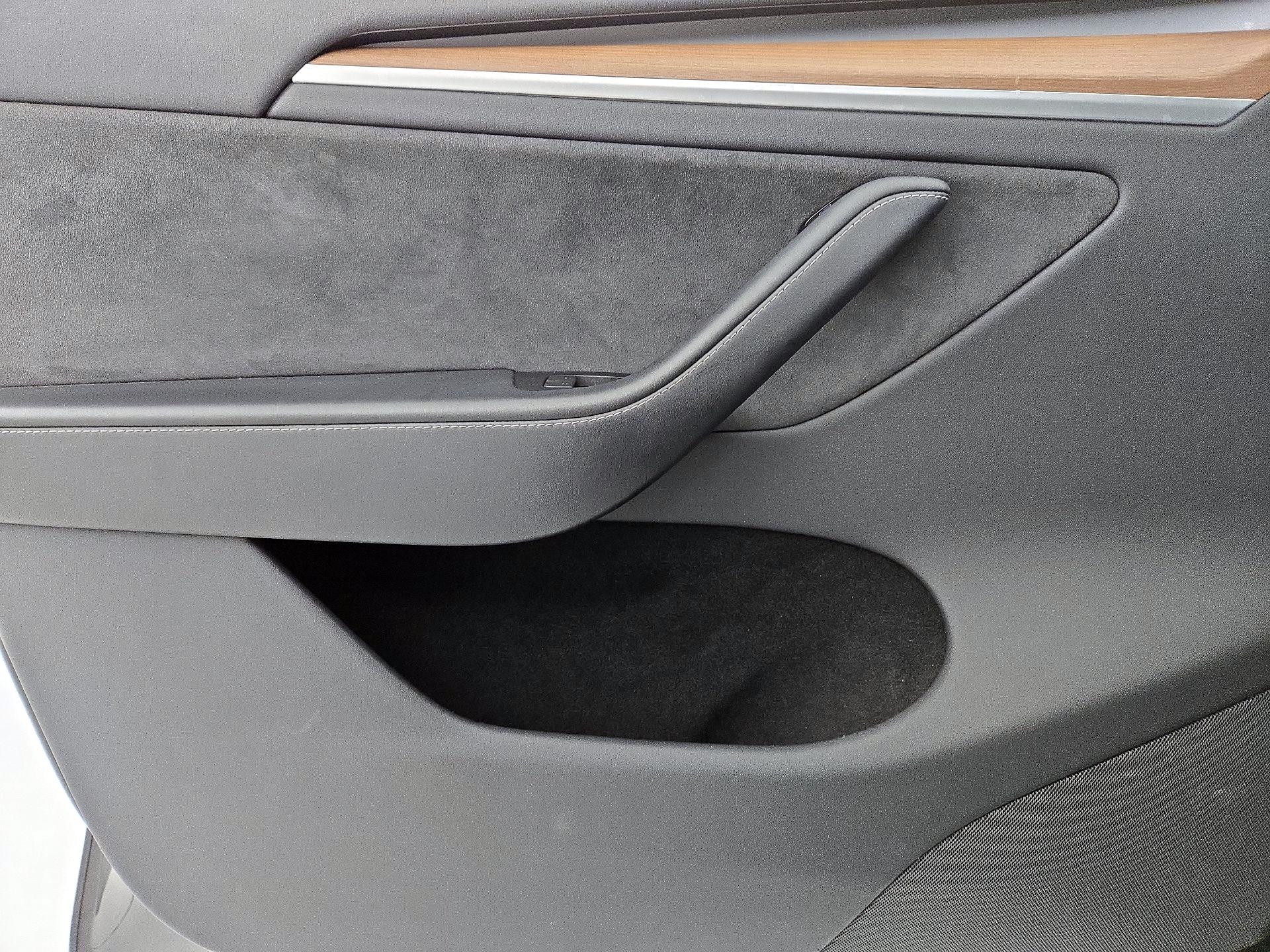 Thumbnail: 2024 Tesla Model Y - 12