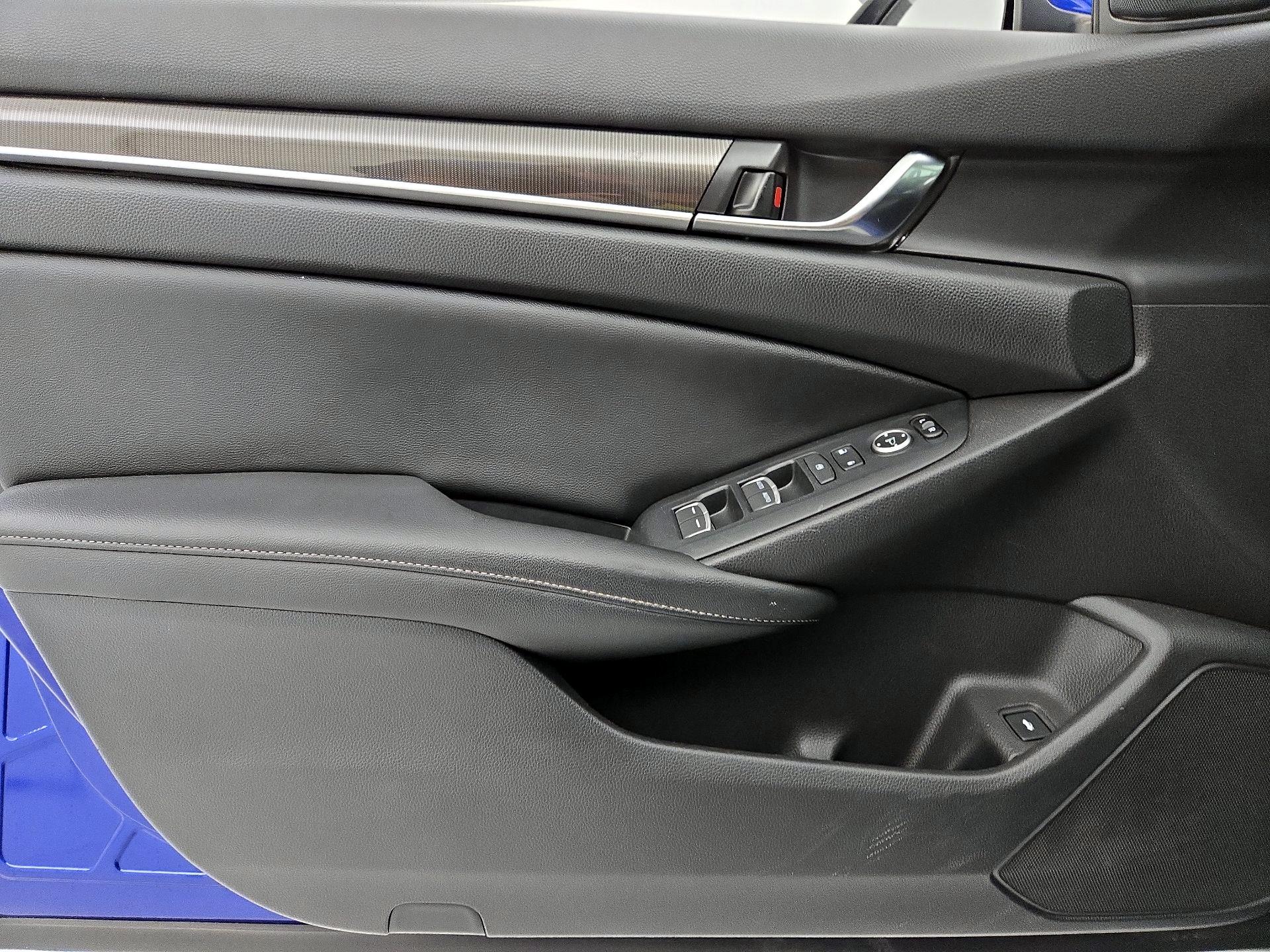 Thumbnail: 2019 Honda Accord - 12