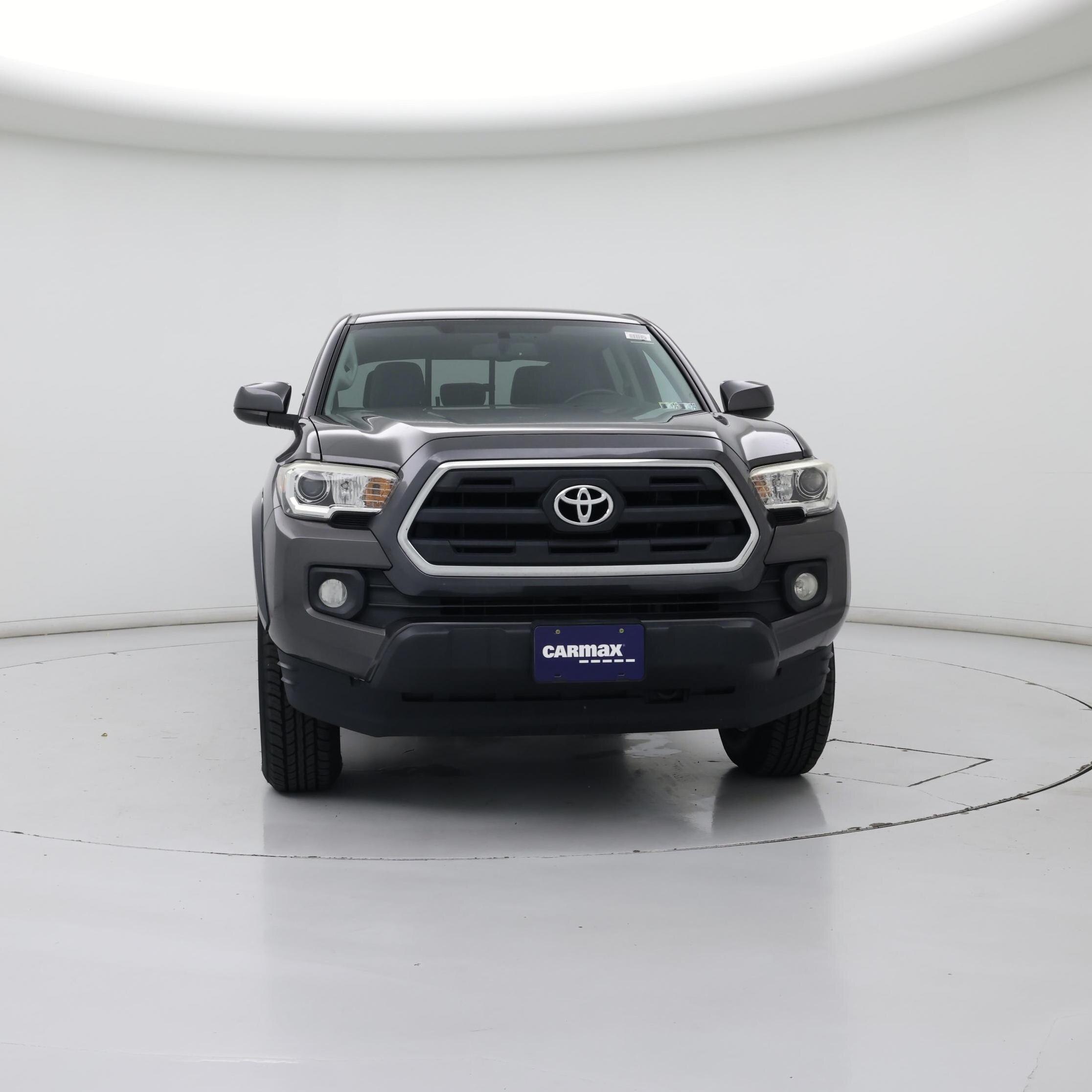 Thumbnail: 2017 Toyota Tacoma - 5
