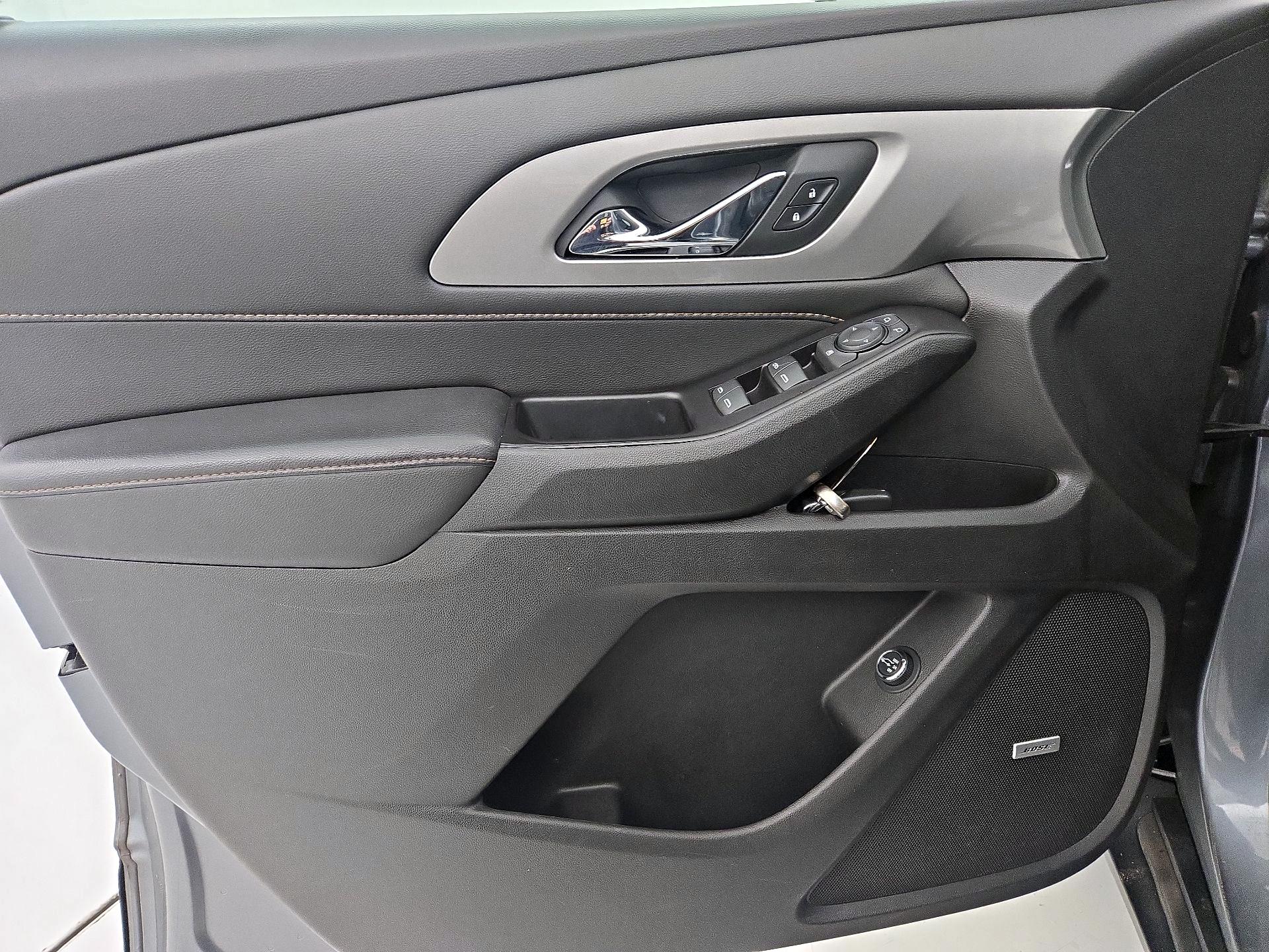 Thumbnail: 2019 Chevrolet Traverse - 12