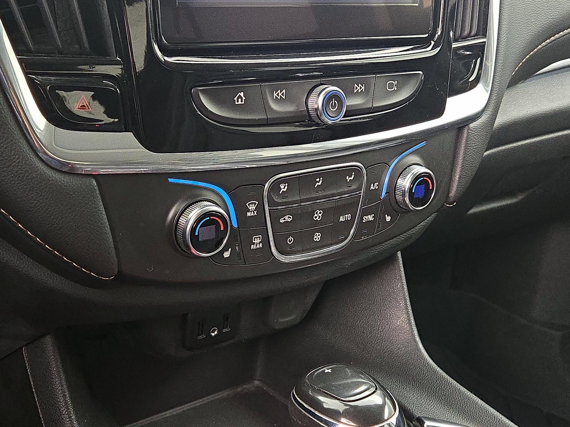Thumbnail: 2019 Chevrolet Traverse - 17