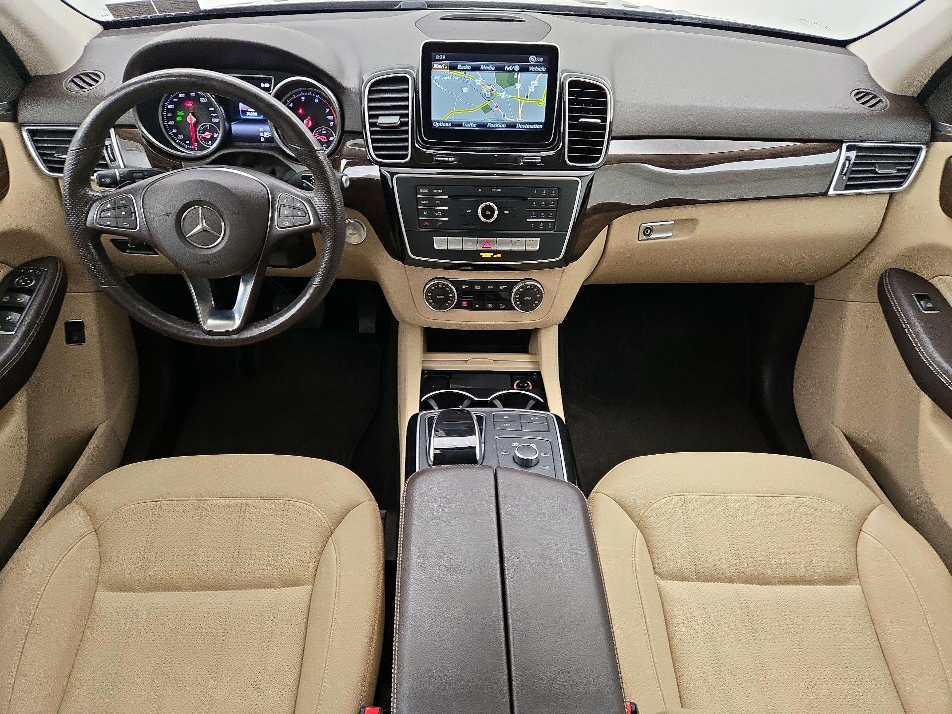 Thumbnail: 2016 Mercedes-Benz GLE - 9