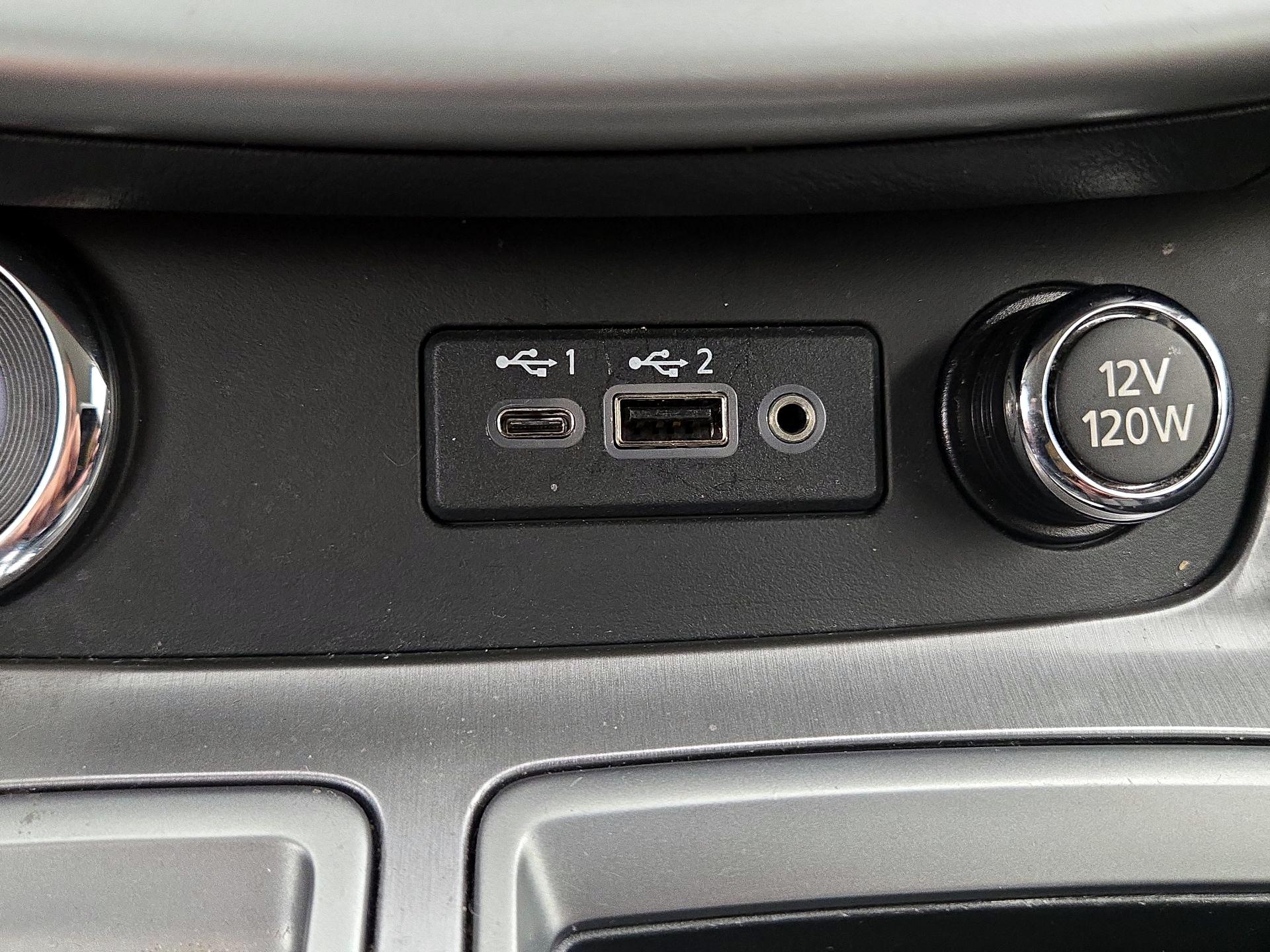 Thumbnail: 2019 Nissan Murano - 19