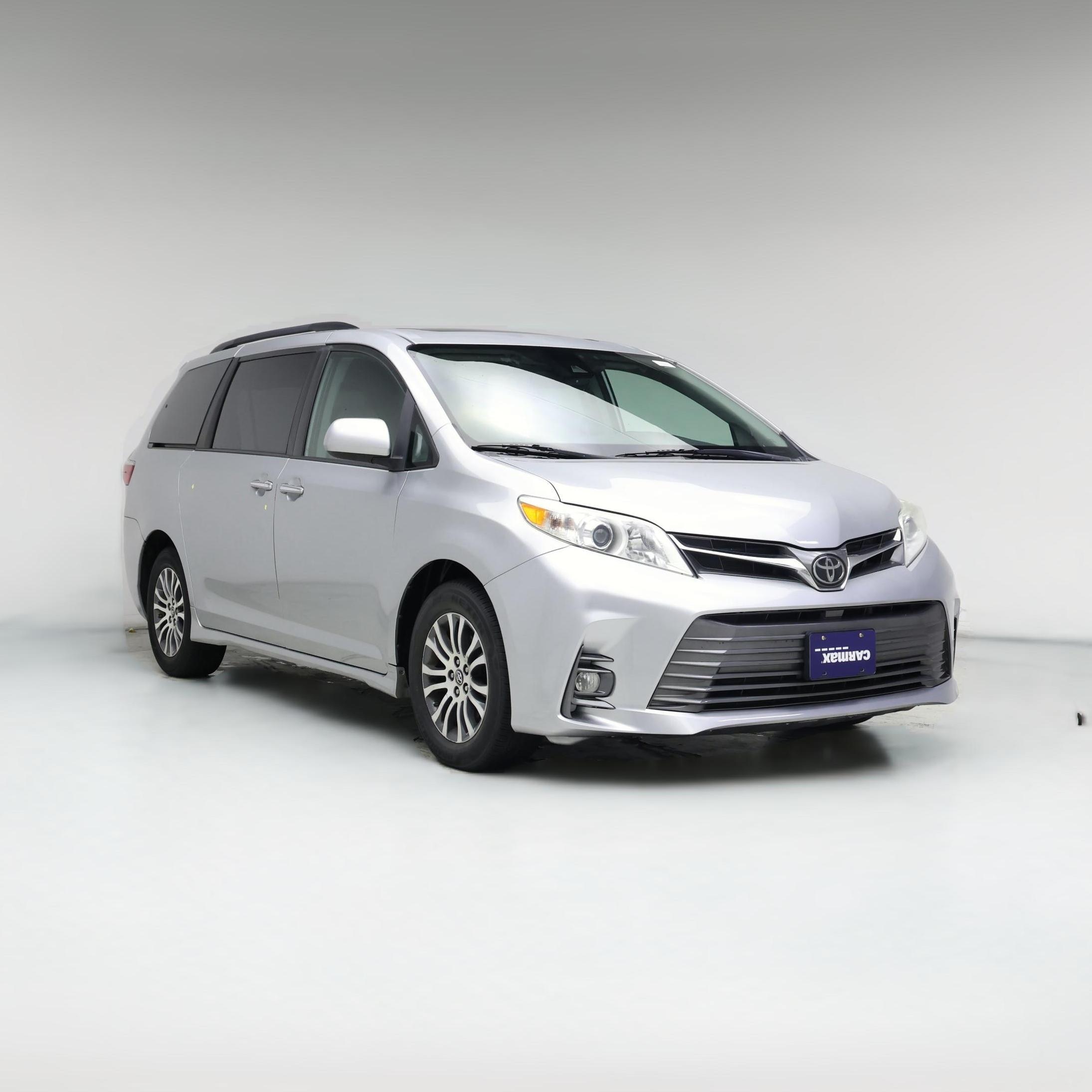 Thumbnail: 2020 Toyota Sienna - 1
