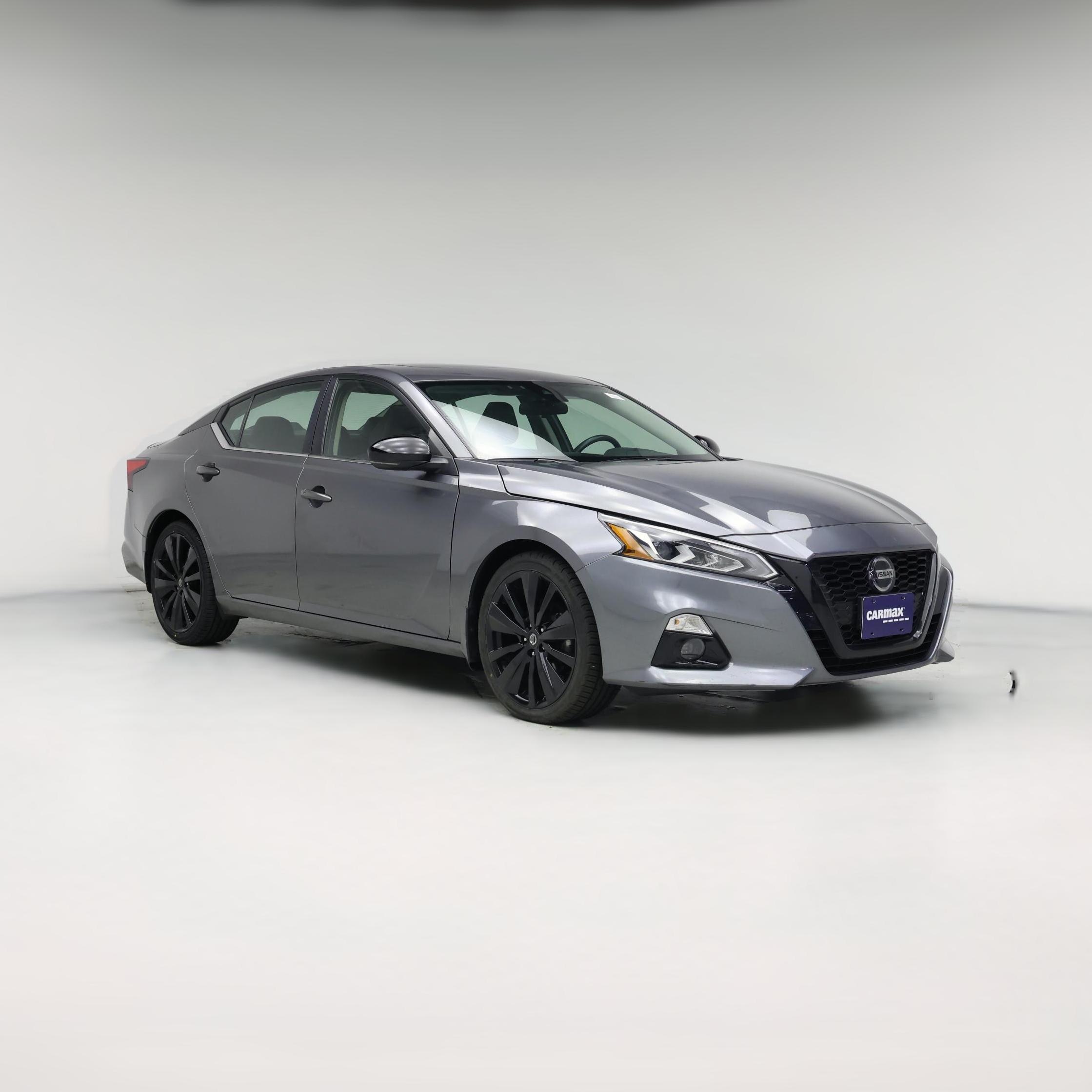 Thumbnail: 2022 Nissan Altima - 1