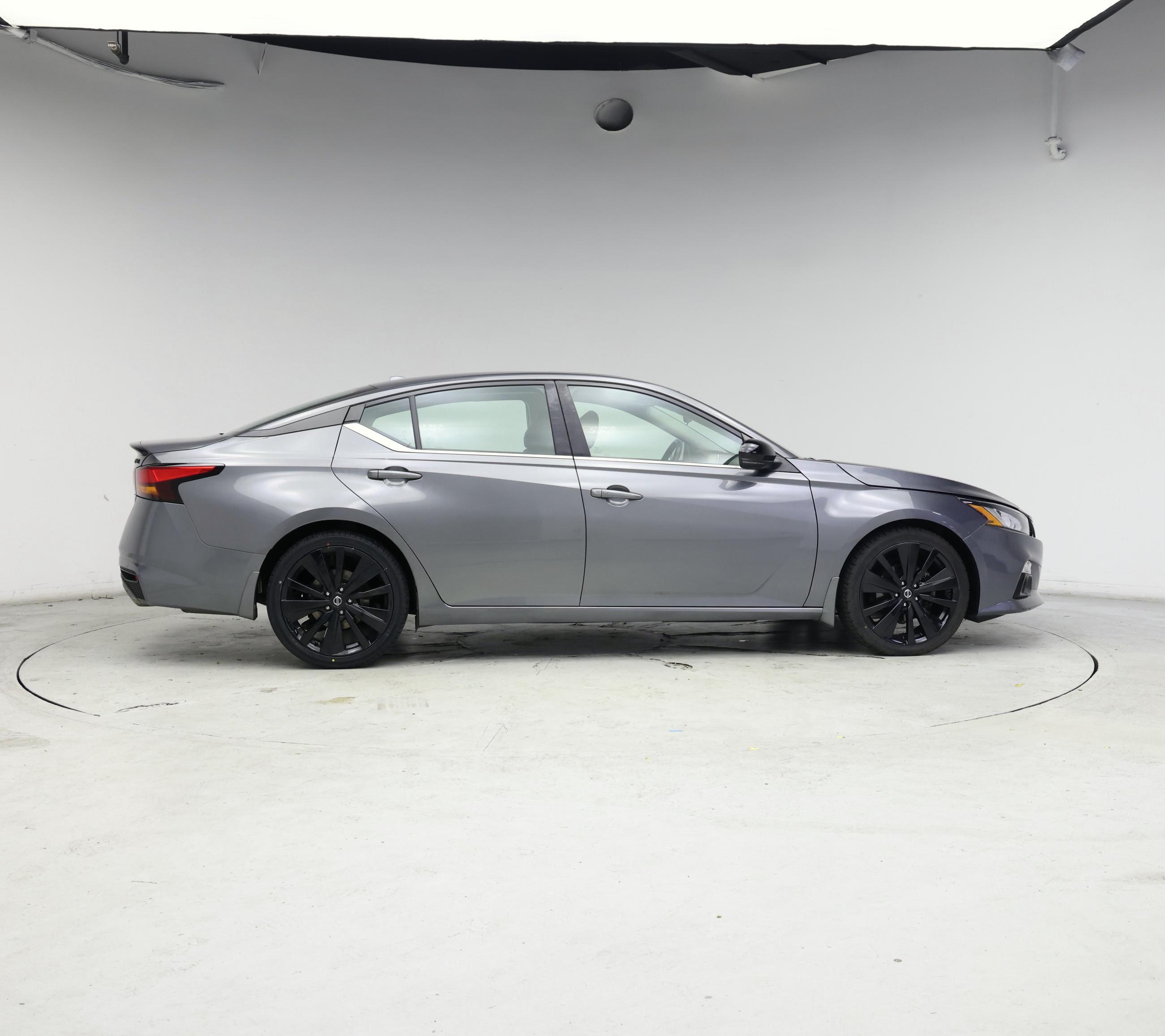 Thumbnail: 2022 Nissan Altima - 7