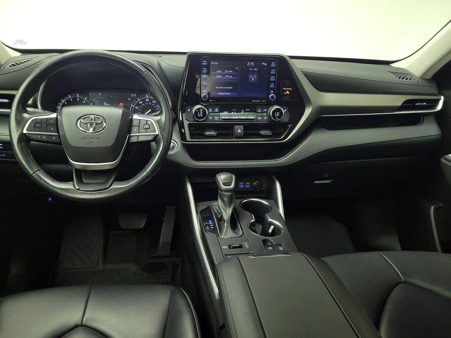 Thumbnail: 2022 Toyota Highlander - 9
