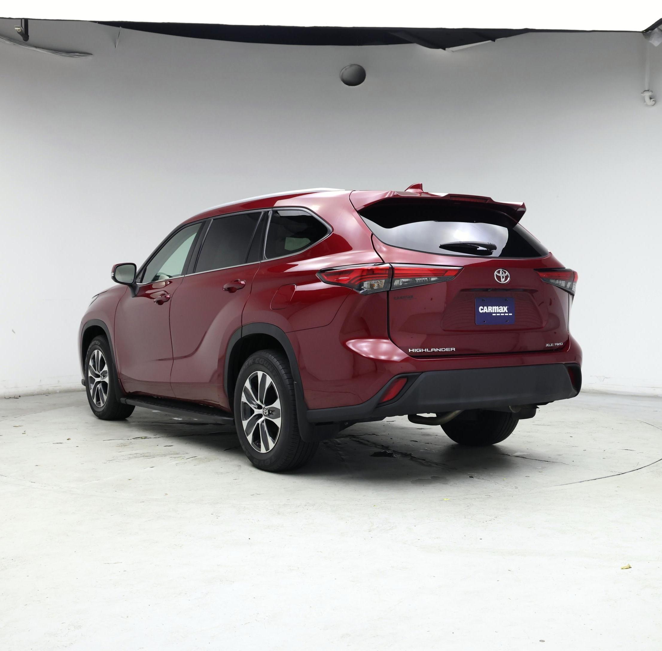Thumbnail: 2022 Toyota Highlander - 2