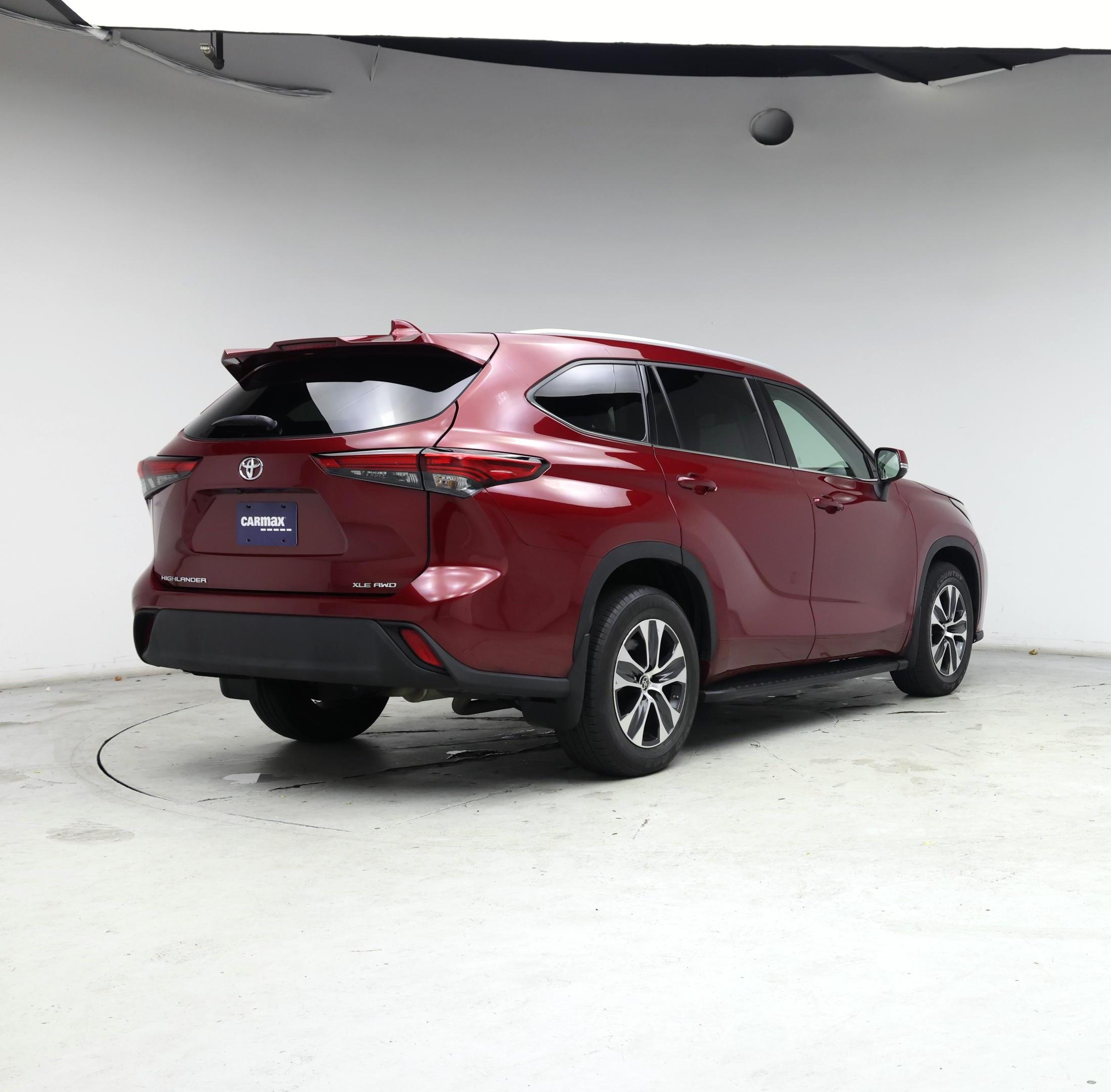 Thumbnail: 2022 Toyota Highlander - 8