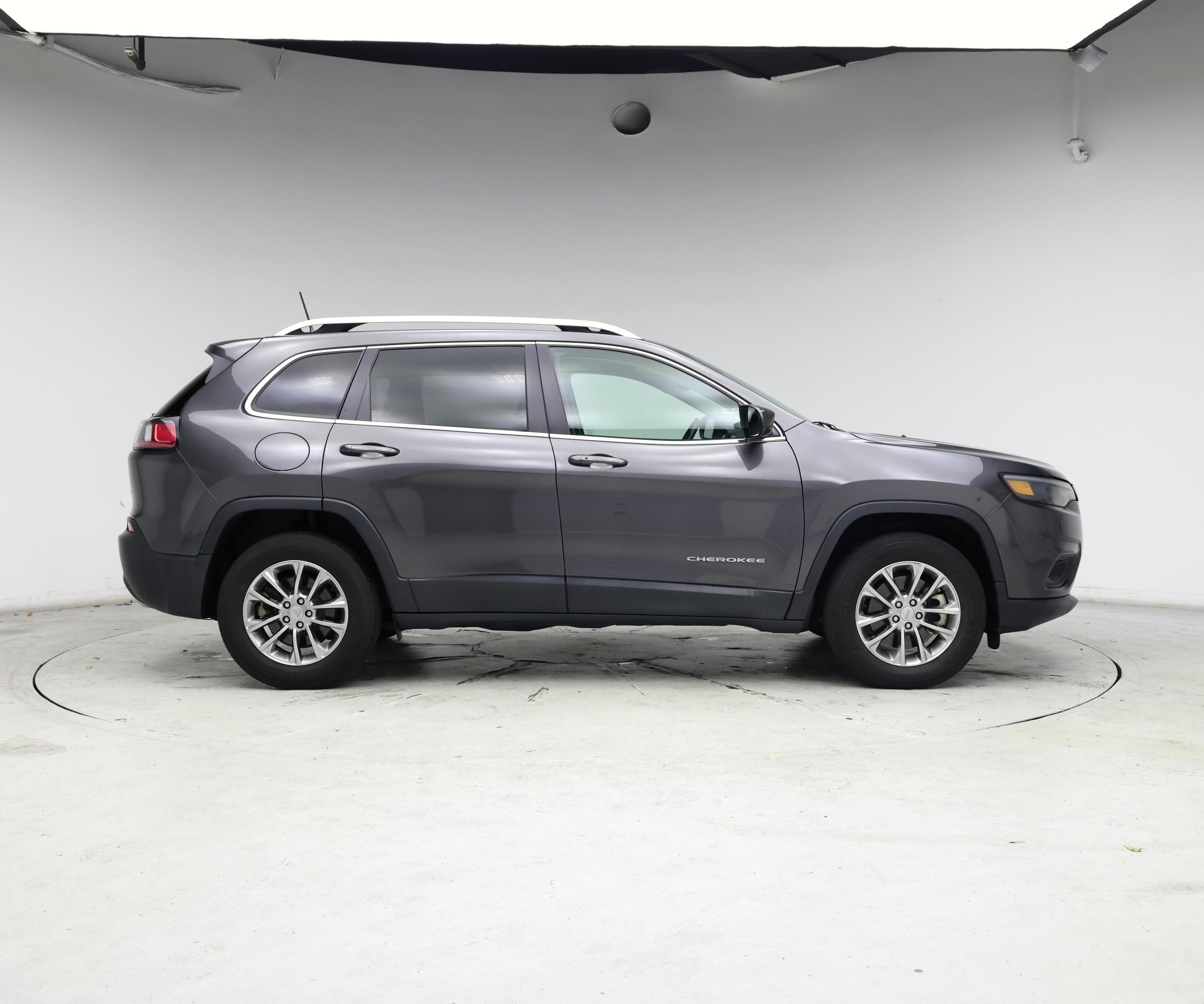 Thumbnail: 2021 Jeep Cherokee - 7