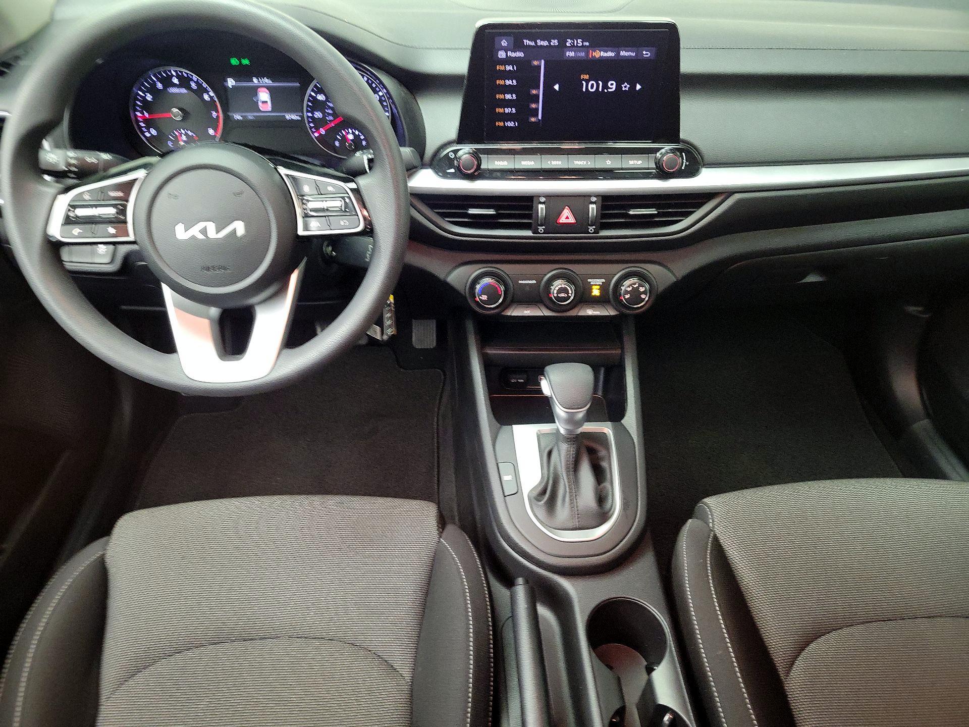 Thumbnail: 2024 Kia Forte - 9