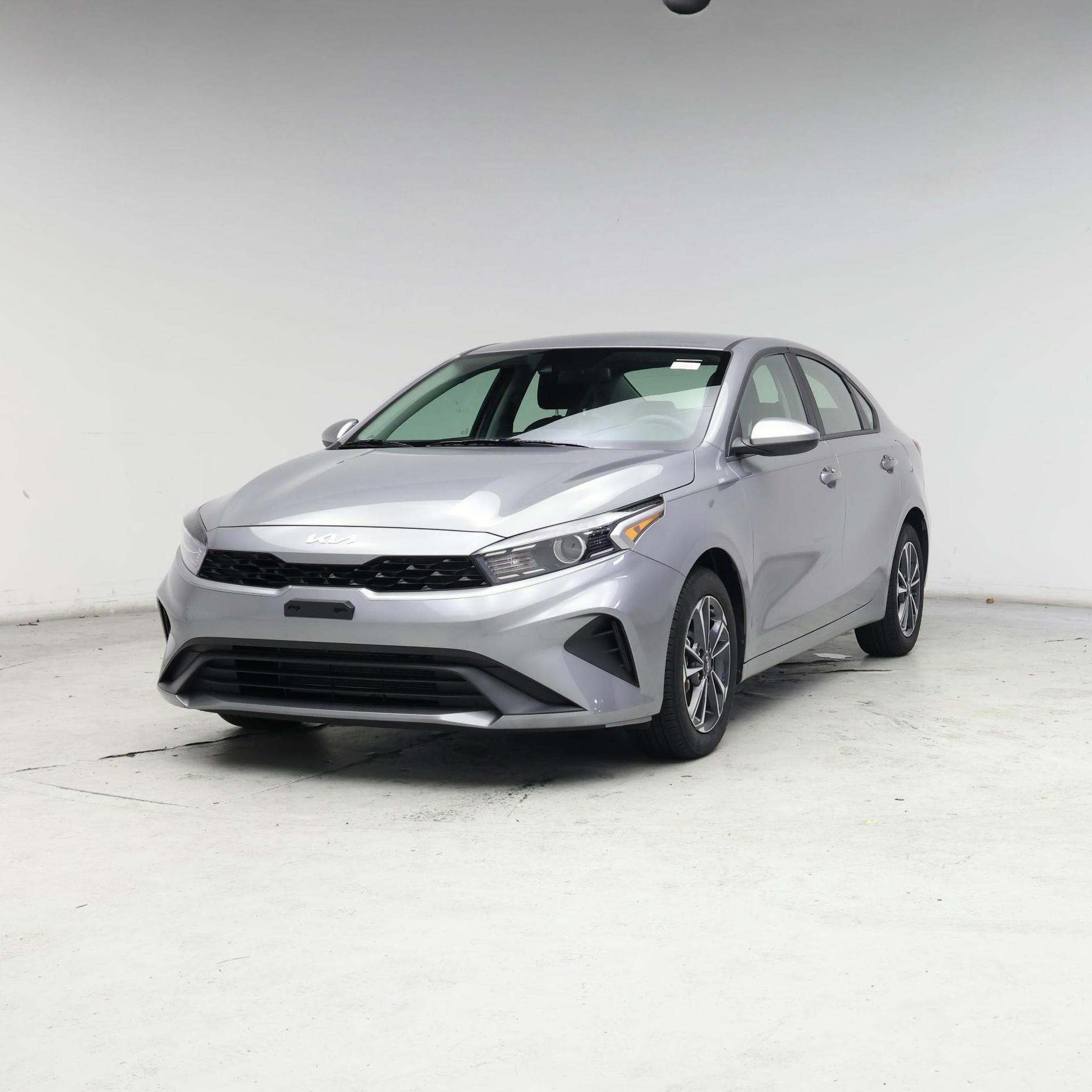 Thumbnail: 2024 Kia Forte - 4