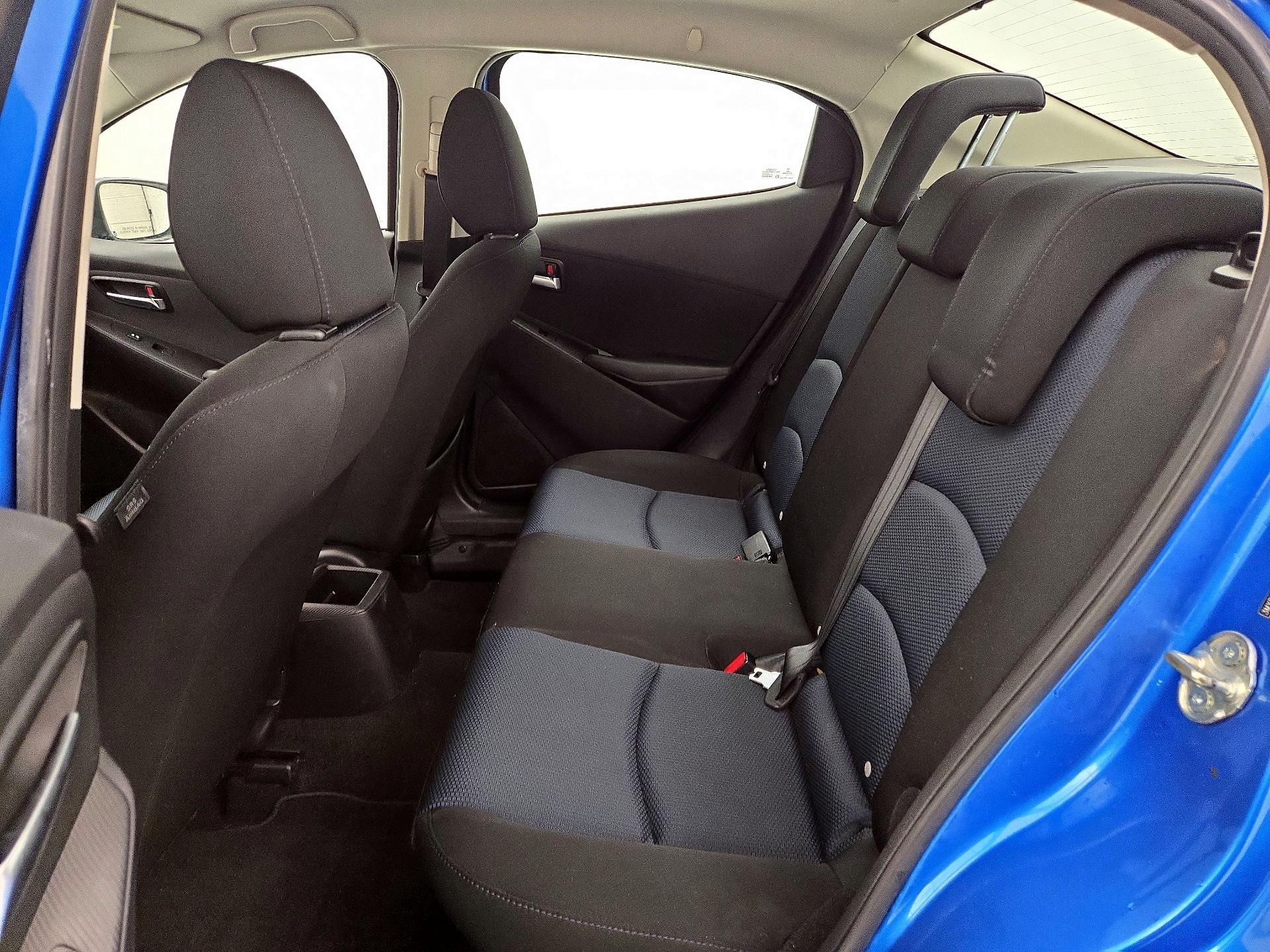 Thumbnail: 2017 Toyota Yaris iA - 19