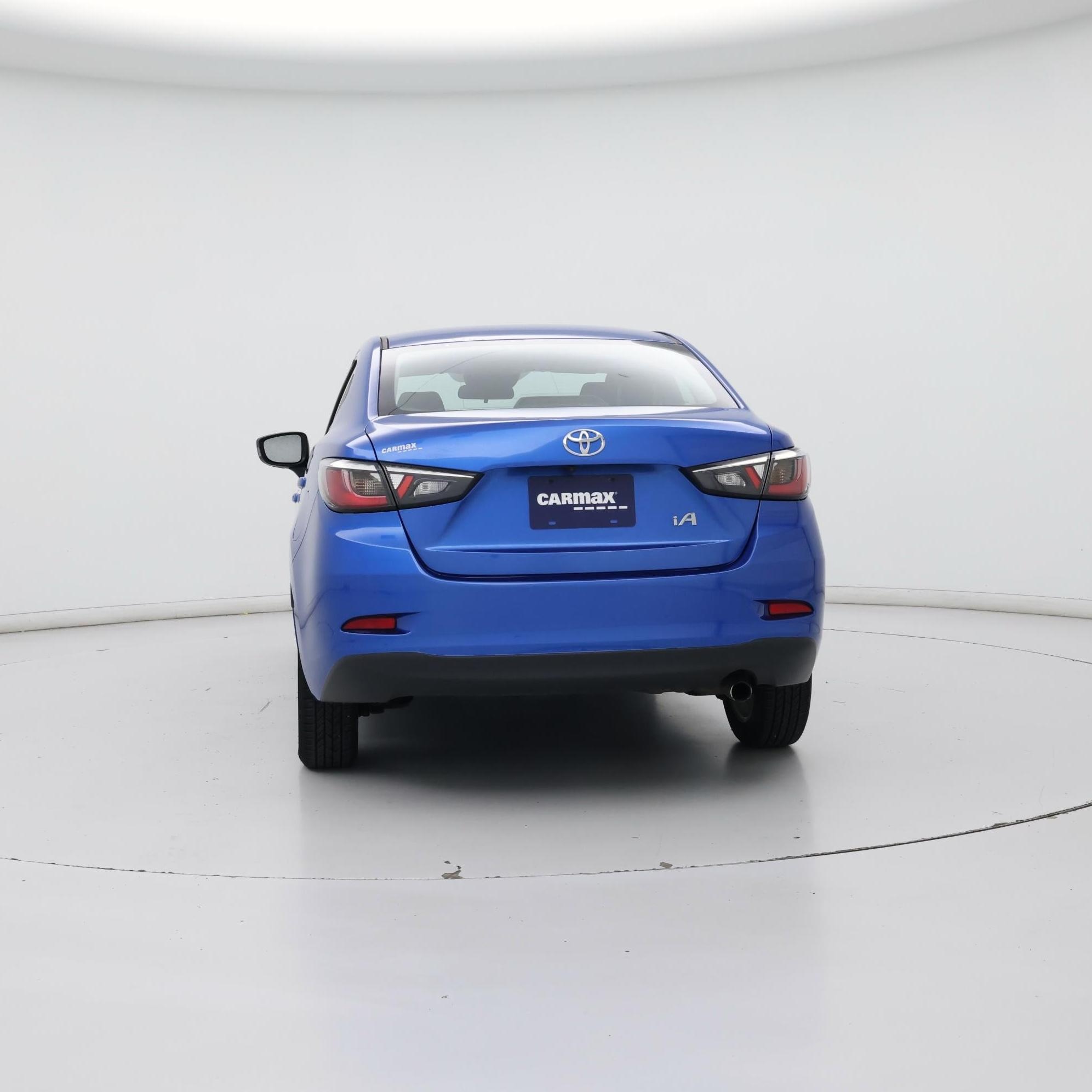 Thumbnail: 2017 Toyota Yaris iA - 6