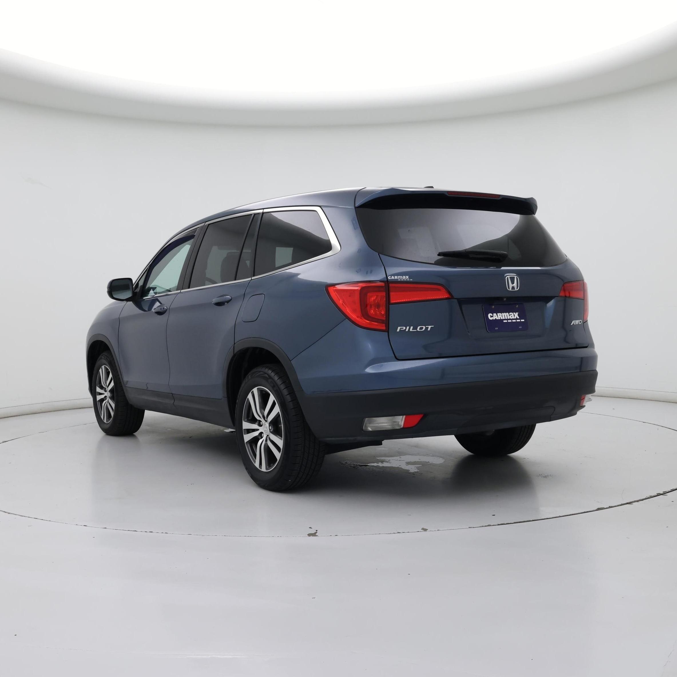 Thumbnail: 2017 Honda Pilot - 2