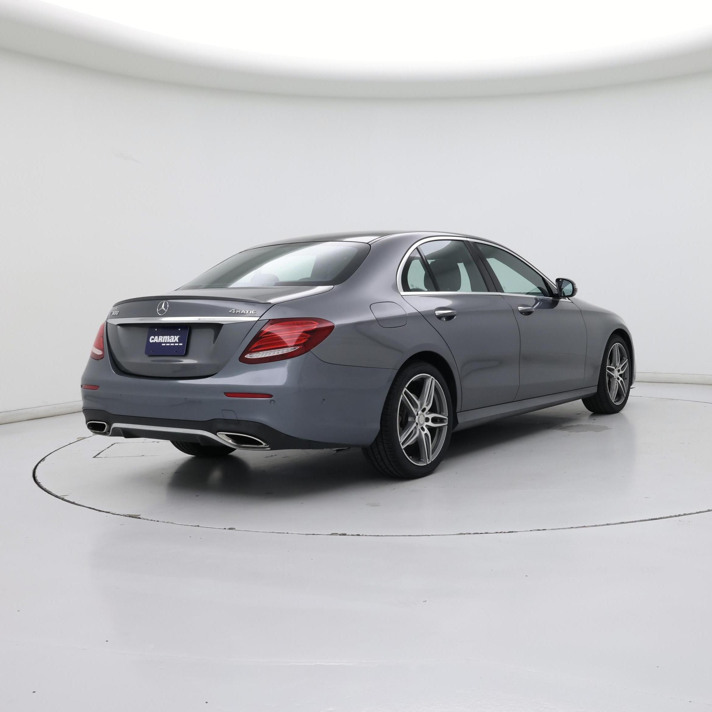 Thumbnail: 2017 Mercedes-Benz E-Class - 8