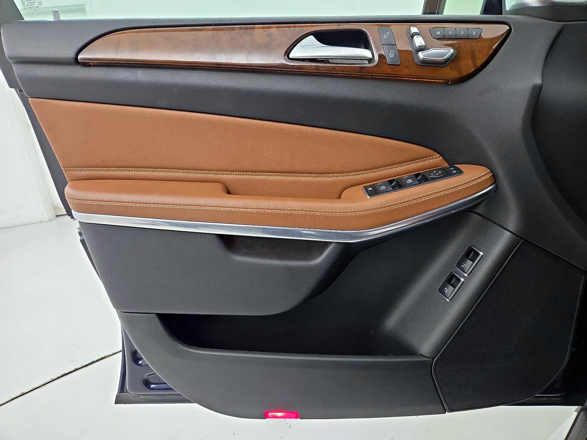 Thumbnail: 2017 Mercedes-Benz GLS - 12