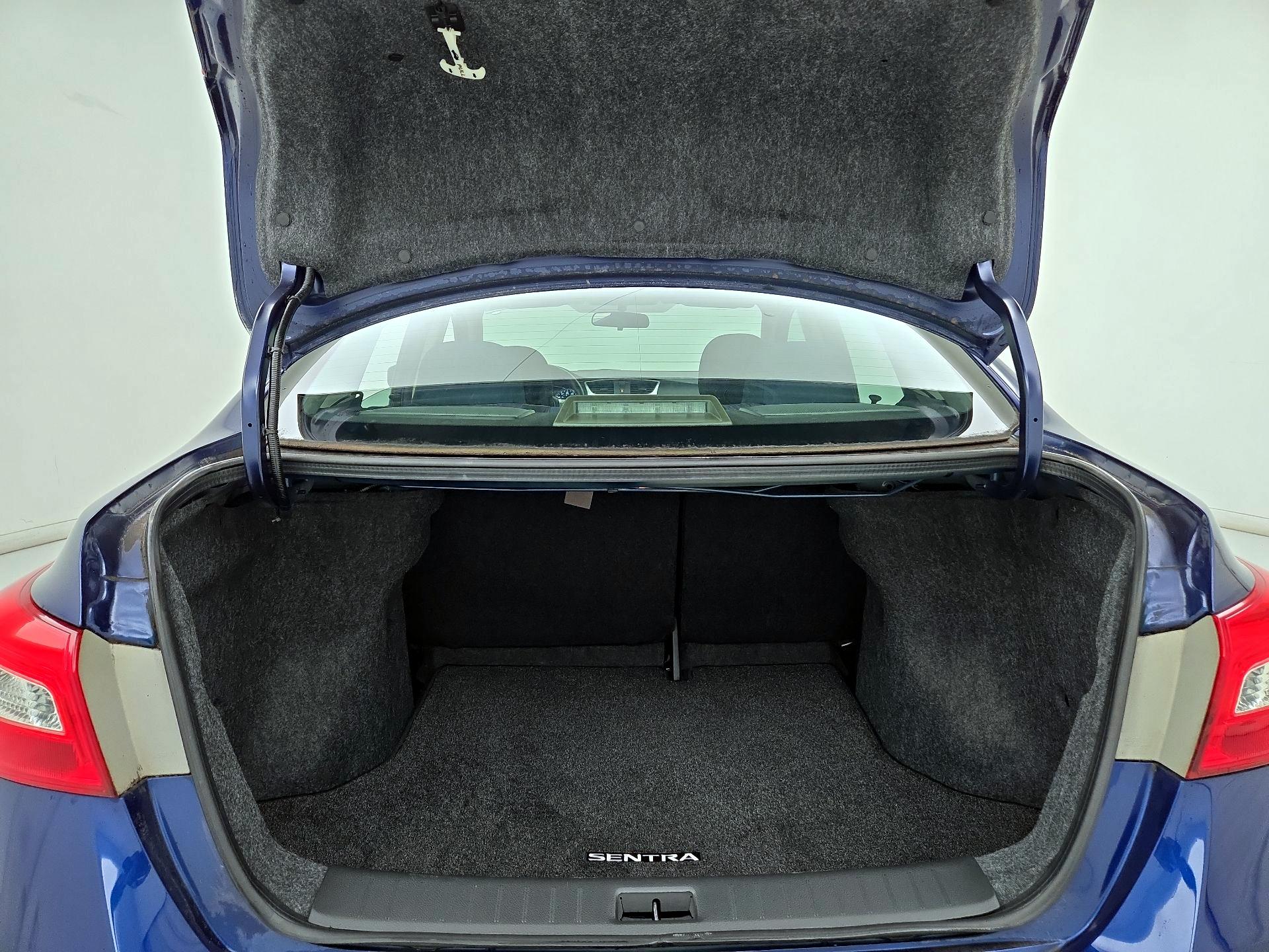 Thumbnail: 2019 Nissan Sentra - 20
