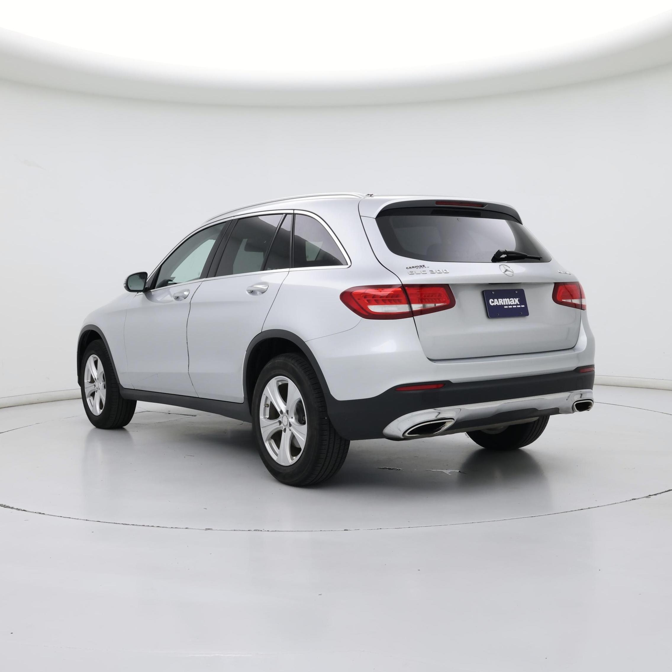 Thumbnail: 2016 Mercedes-Benz GLC - 2