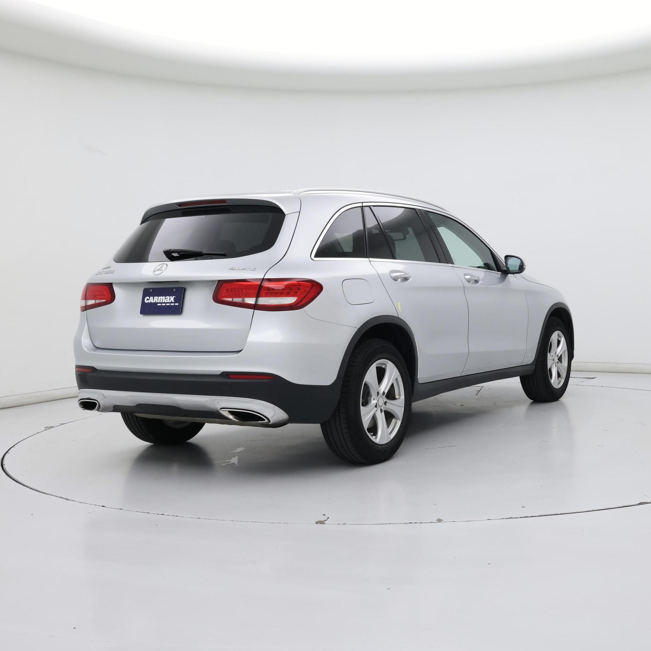 Thumbnail: 2016 Mercedes-Benz GLC - 8