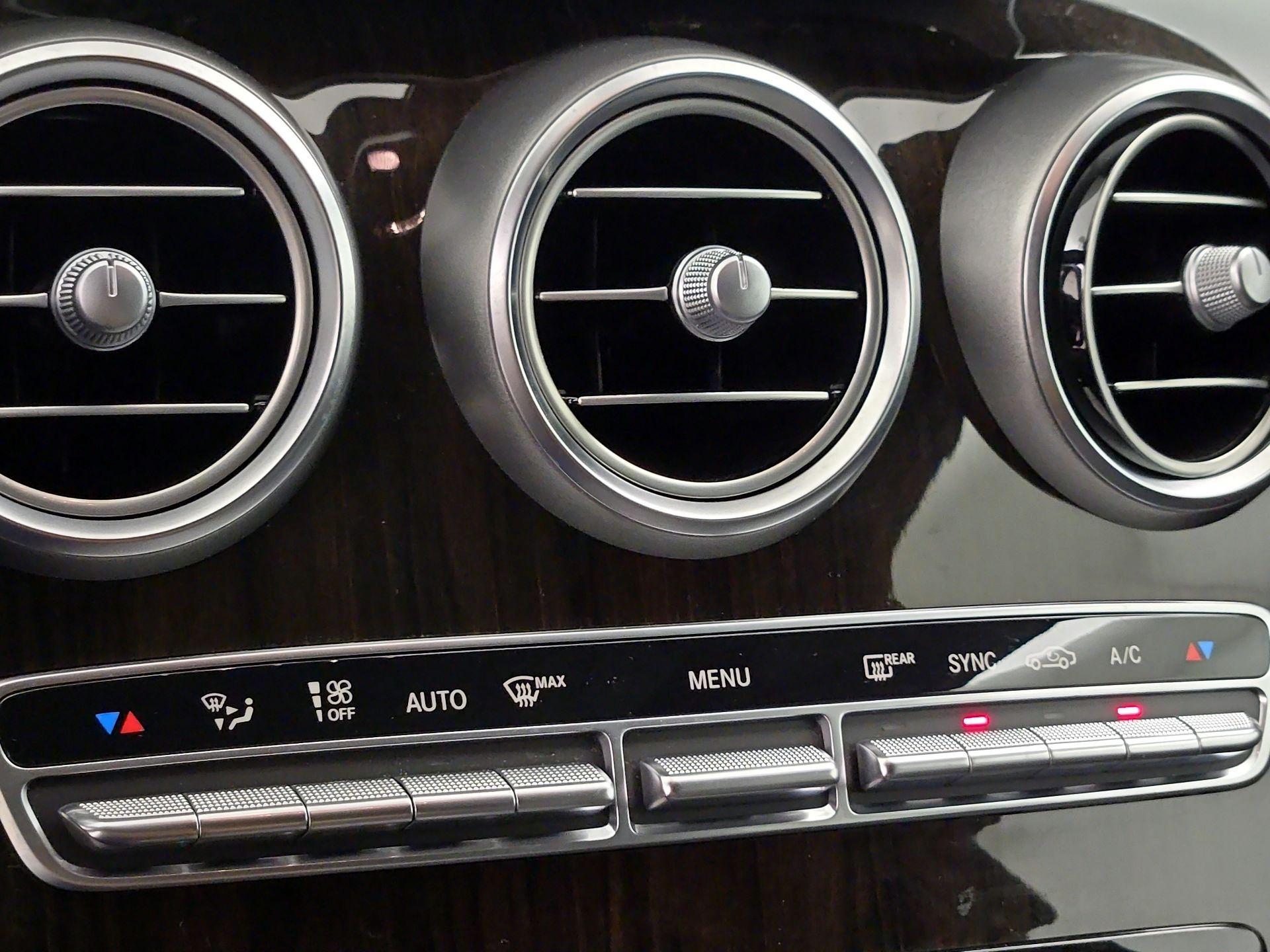 Thumbnail: 2017 Mercedes-Benz GLC - 17
