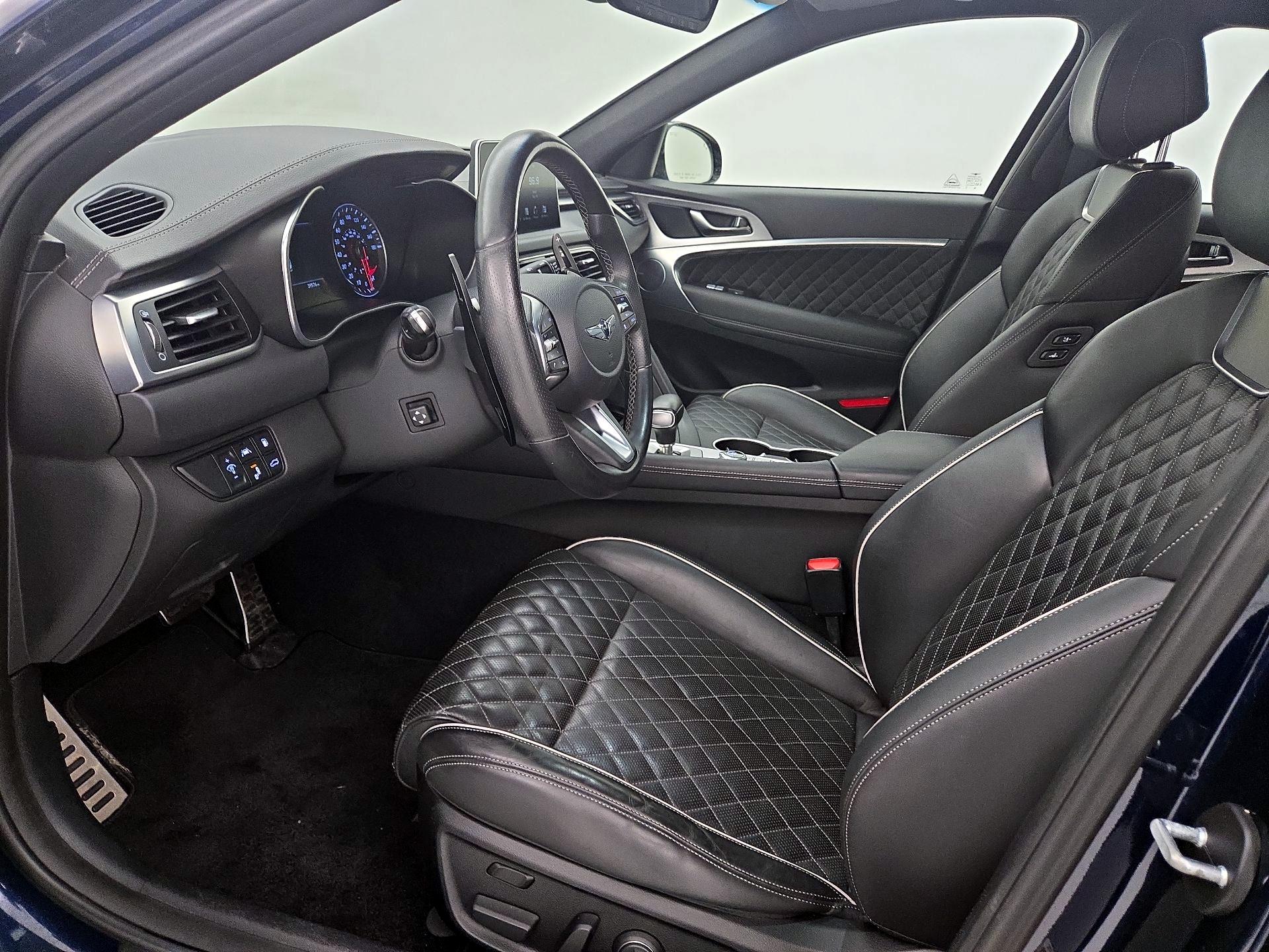 Thumbnail: 2019 Genesis G70 - 11