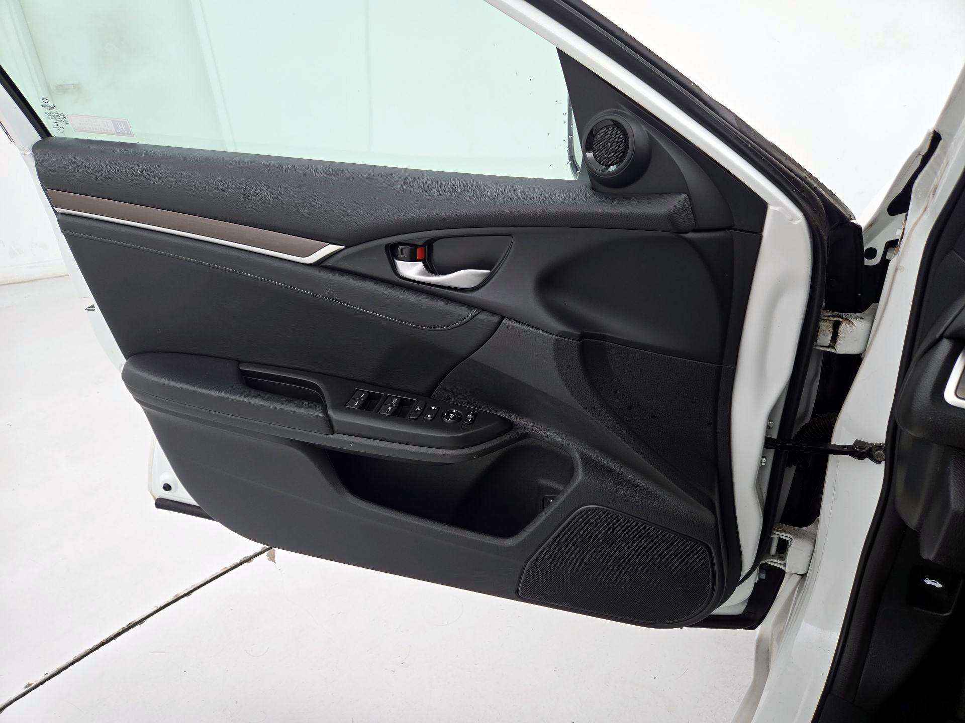 Thumbnail: 2019 Honda Civic - 12