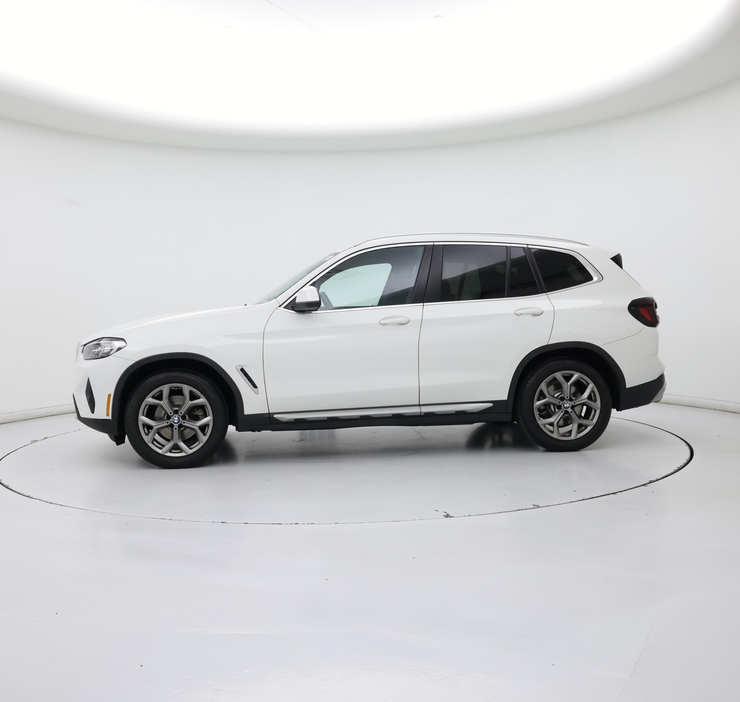 Thumbnail: 2022 BMW X3 - 3