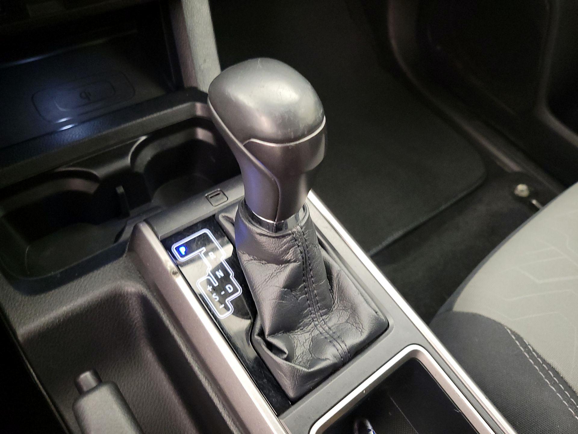 Thumbnail: 2021 Toyota Tacoma - 17