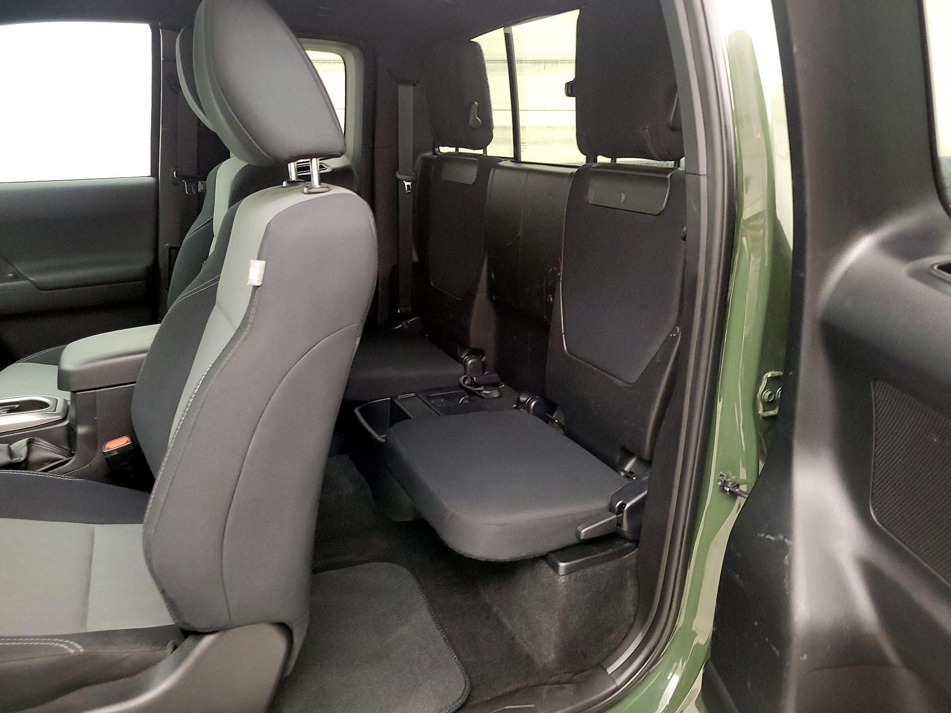Thumbnail: 2021 Toyota Tacoma - 19