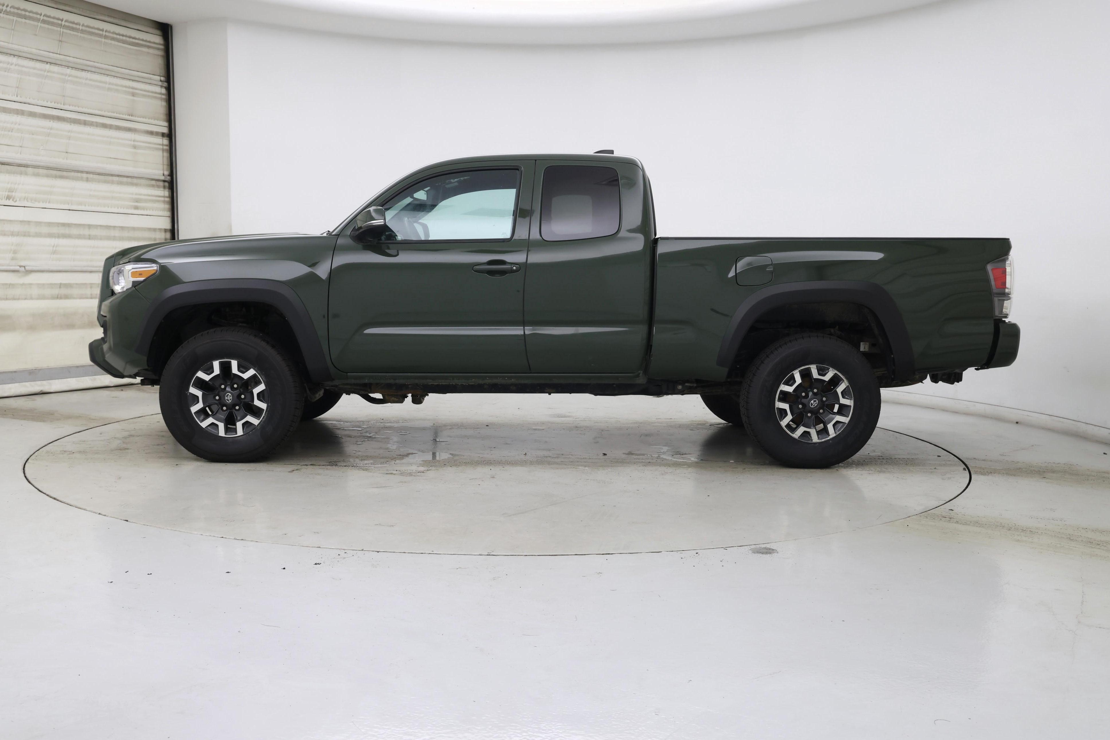 Thumbnail: 2021 Toyota Tacoma - 3