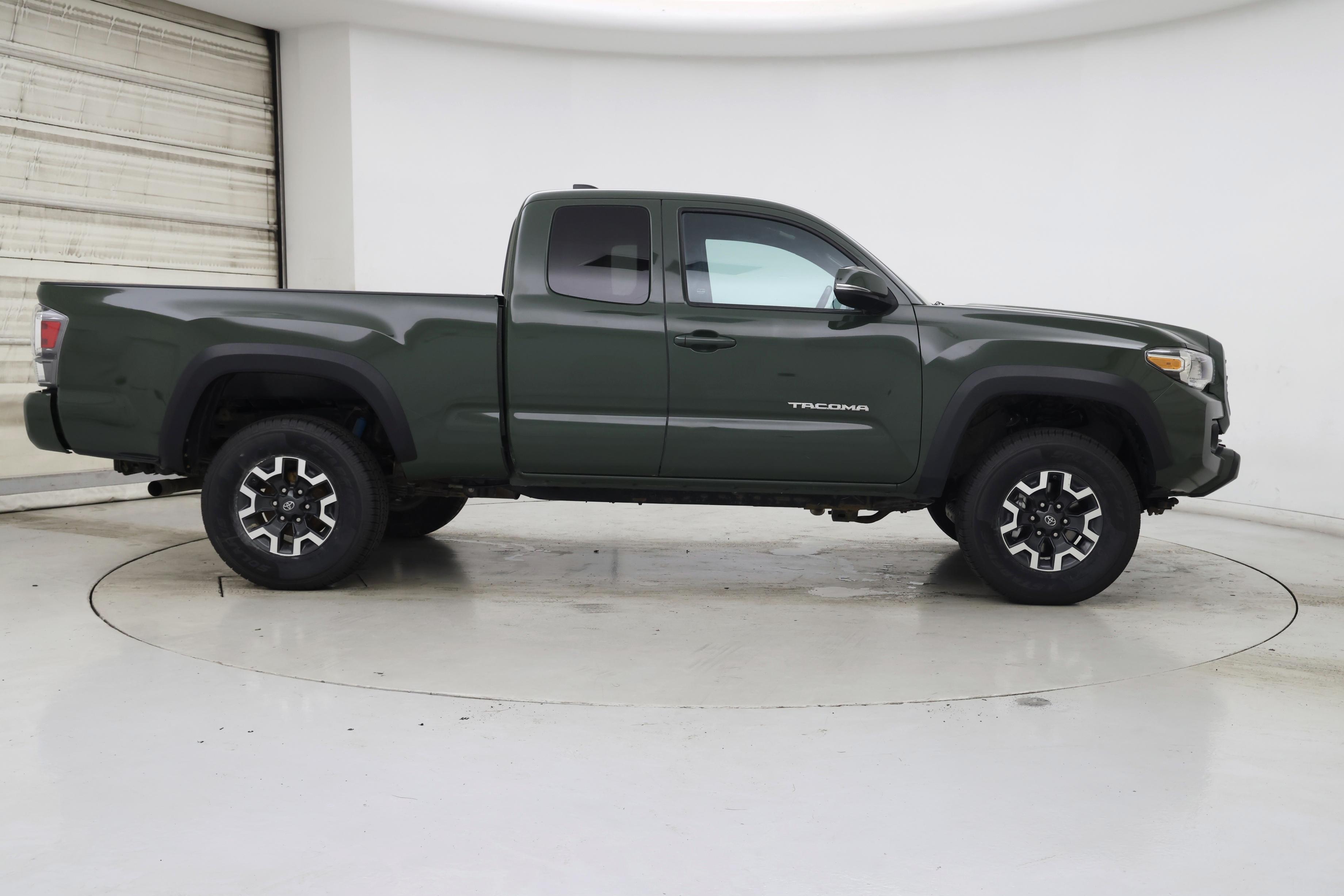 Thumbnail: 2021 Toyota Tacoma - 7