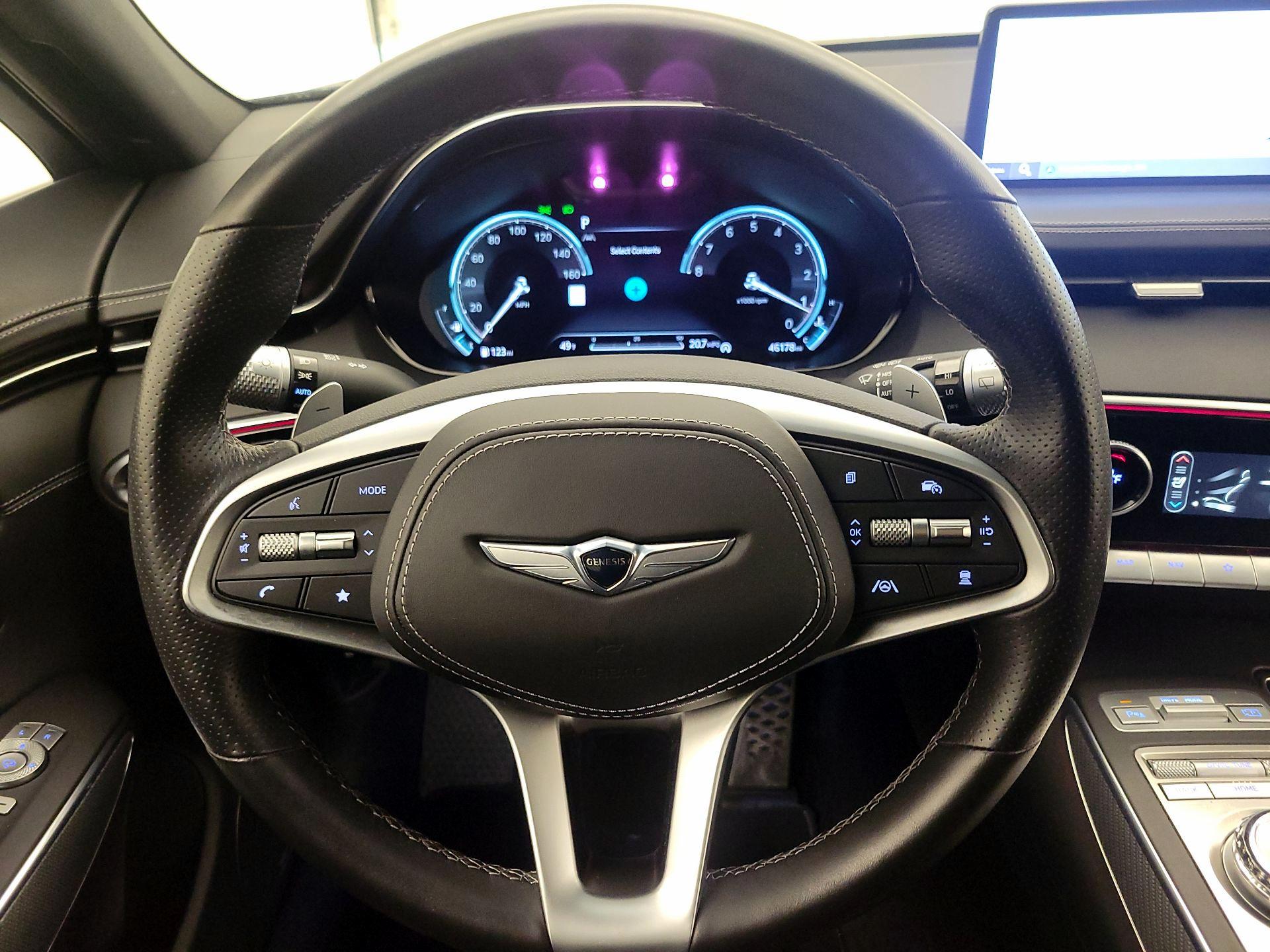Thumbnail: 2023 Genesis GV70 - 10