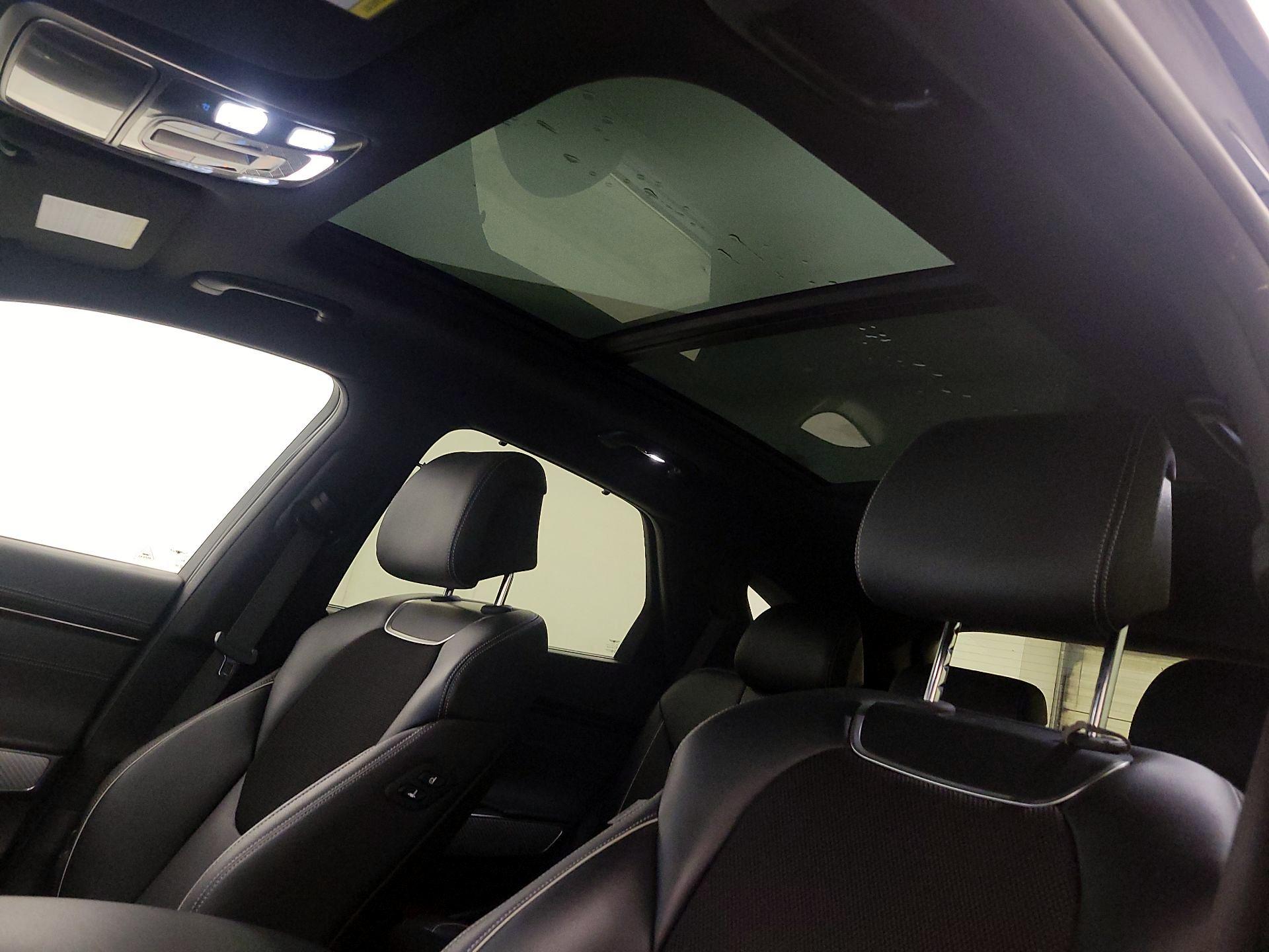 Thumbnail: 2023 Genesis GV70 - 20