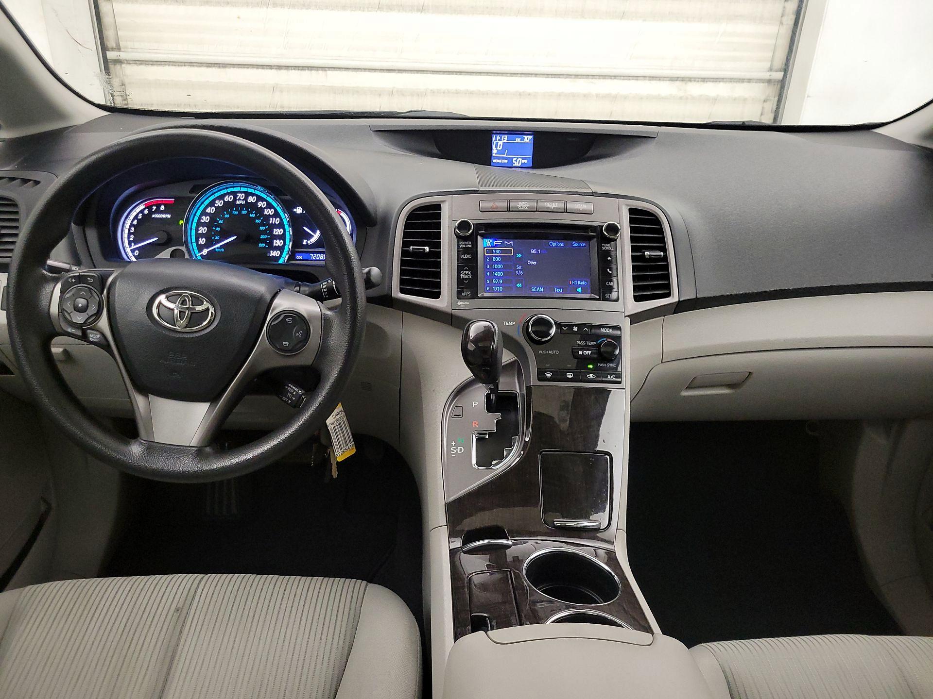 Thumbnail: 2013 Toyota Venza - 9