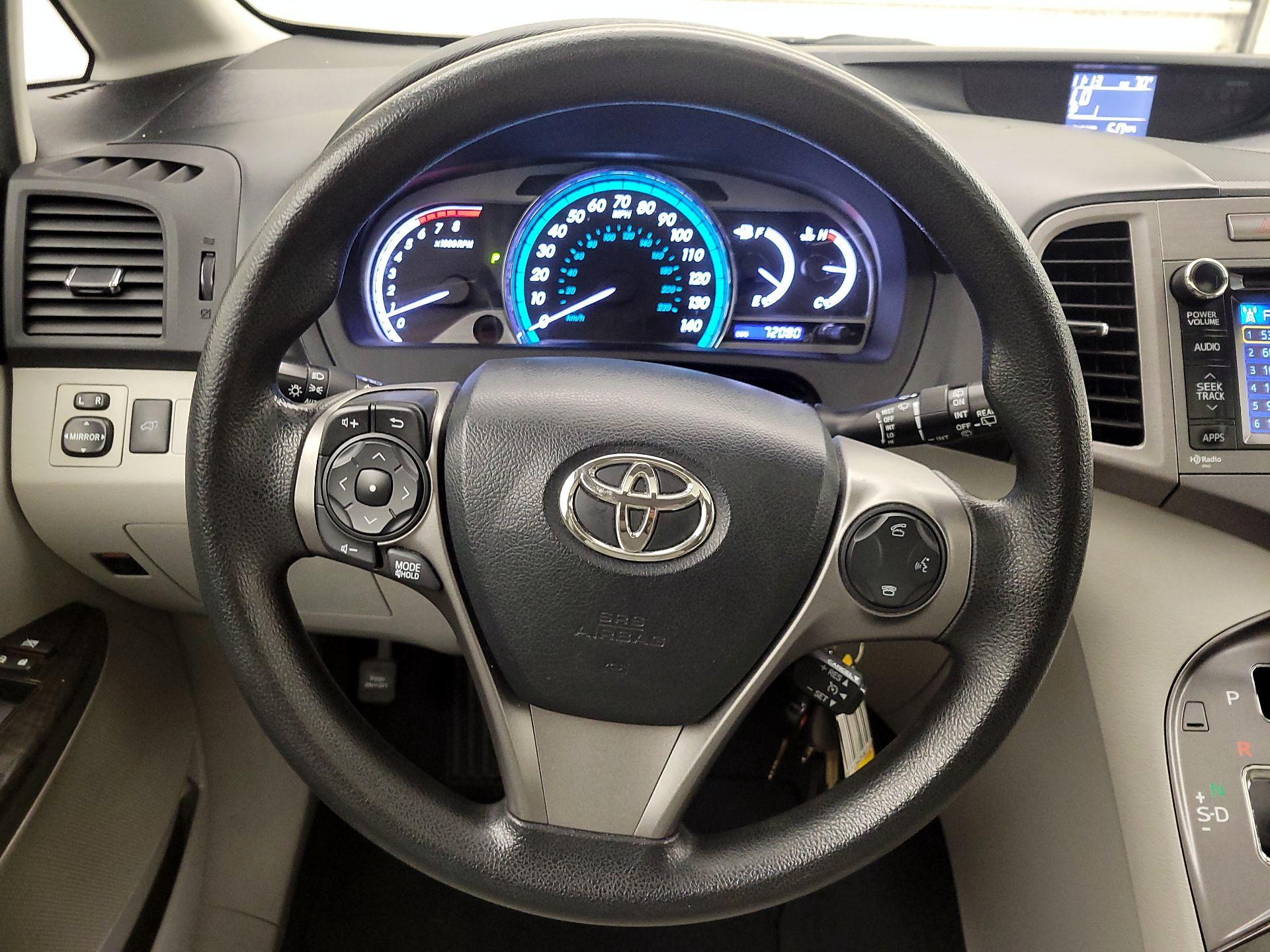 Thumbnail: 2013 Toyota Venza - 10