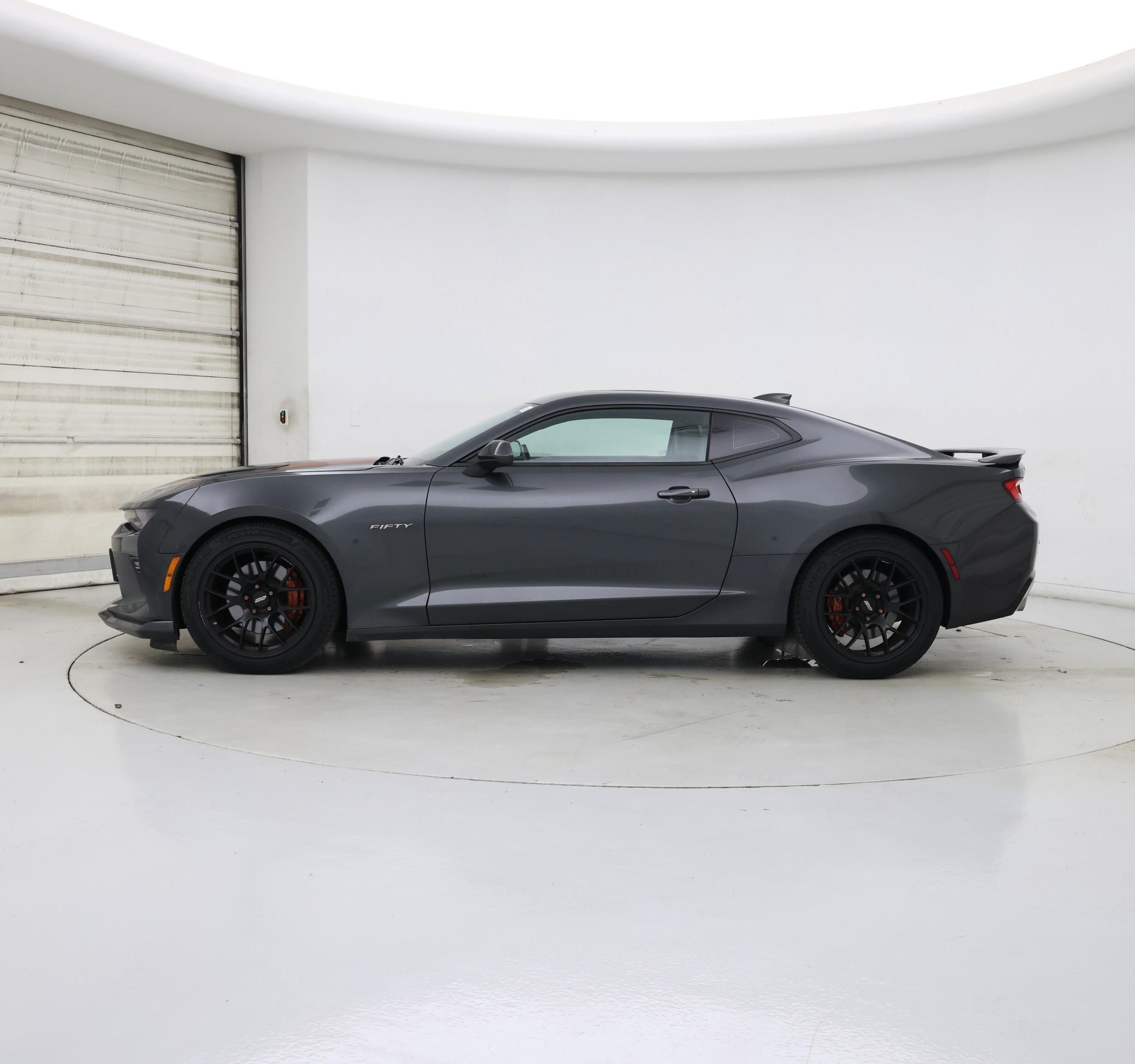 Thumbnail: 2017 Chevrolet Camaro - 3