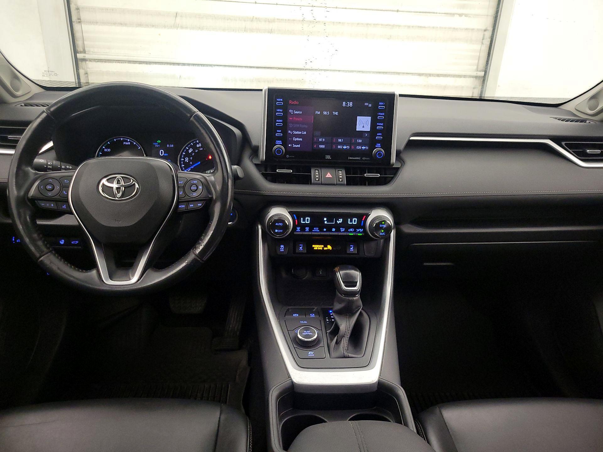 Thumbnail: 2021 Toyota RAV4 - 9
