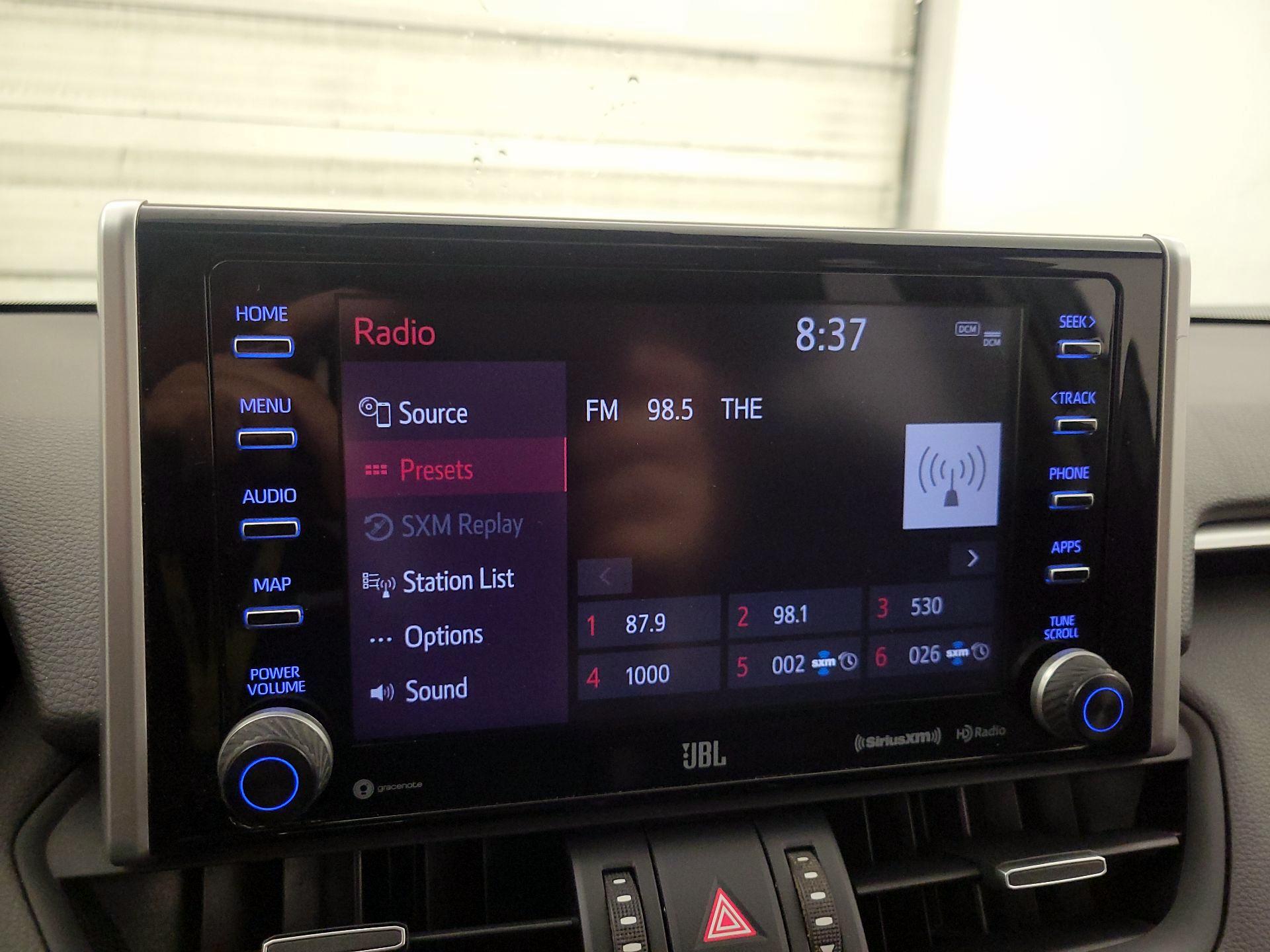 Thumbnail: 2021 Toyota RAV4 - 15