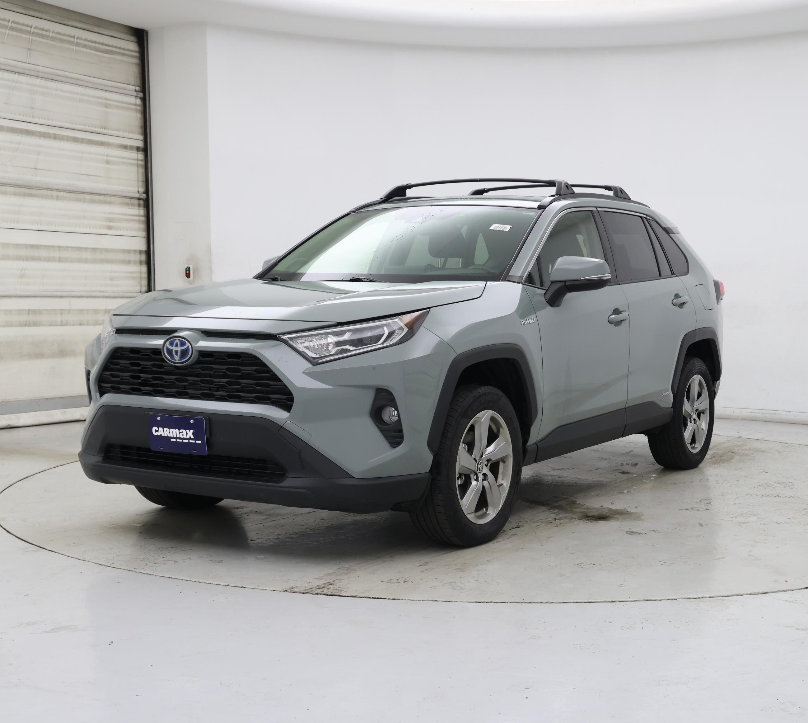Thumbnail: 2021 Toyota RAV4 - 4