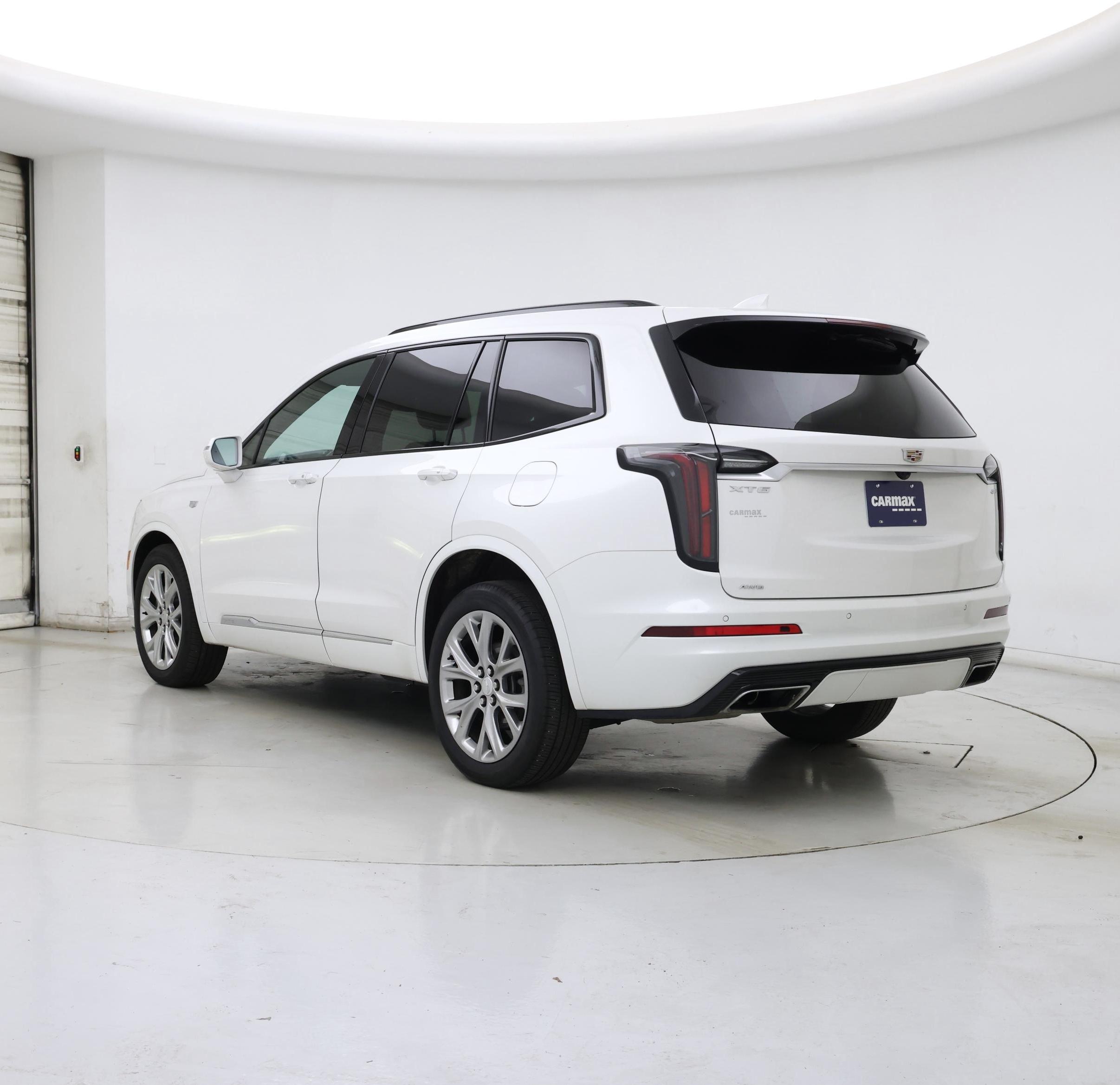 Thumbnail: 2020 Cadillac XT6 - 2