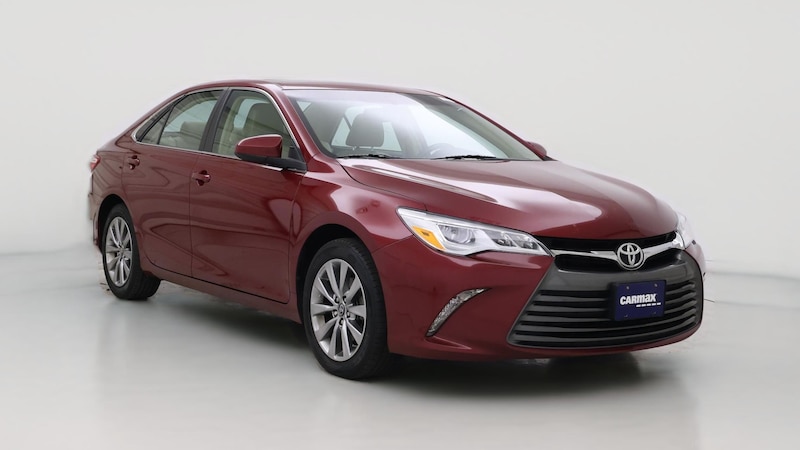 2016 Toyota Camry XLE Hero Image