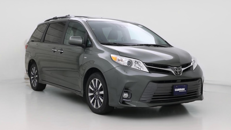 2018 Toyota Sienna XLE Hero Image