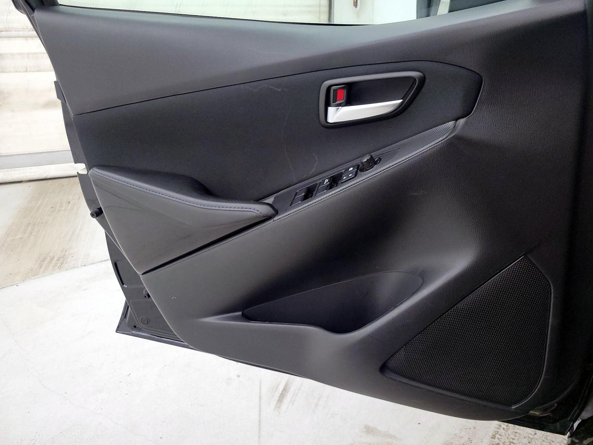 Thumbnail: 2017 Toyota Yaris iA - 12
