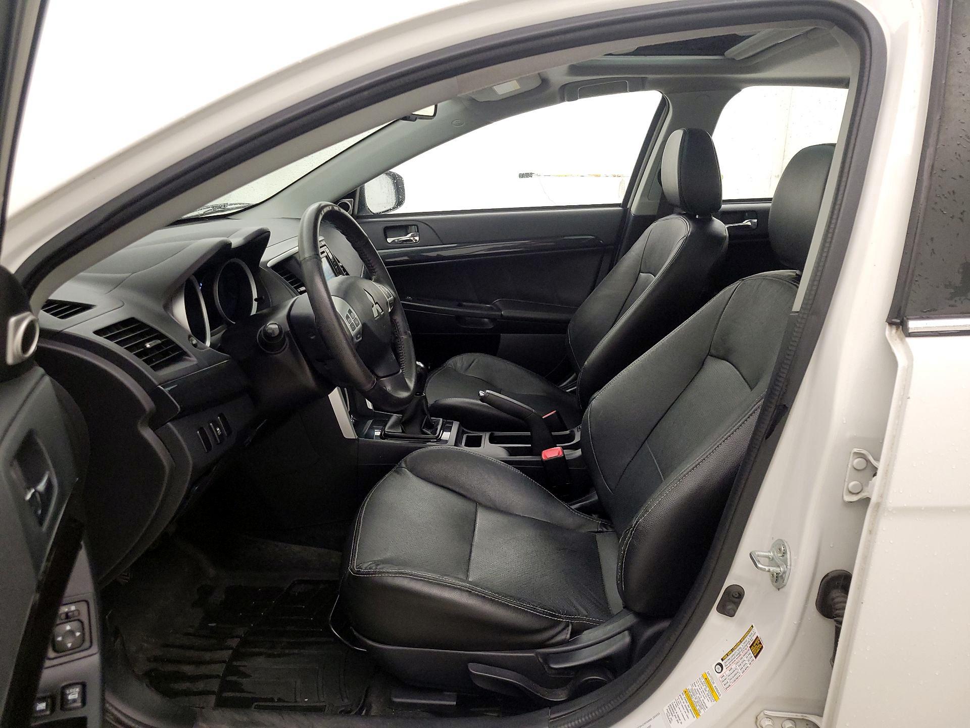 Thumbnail: 2016 Mitsubishi Lancer - 11