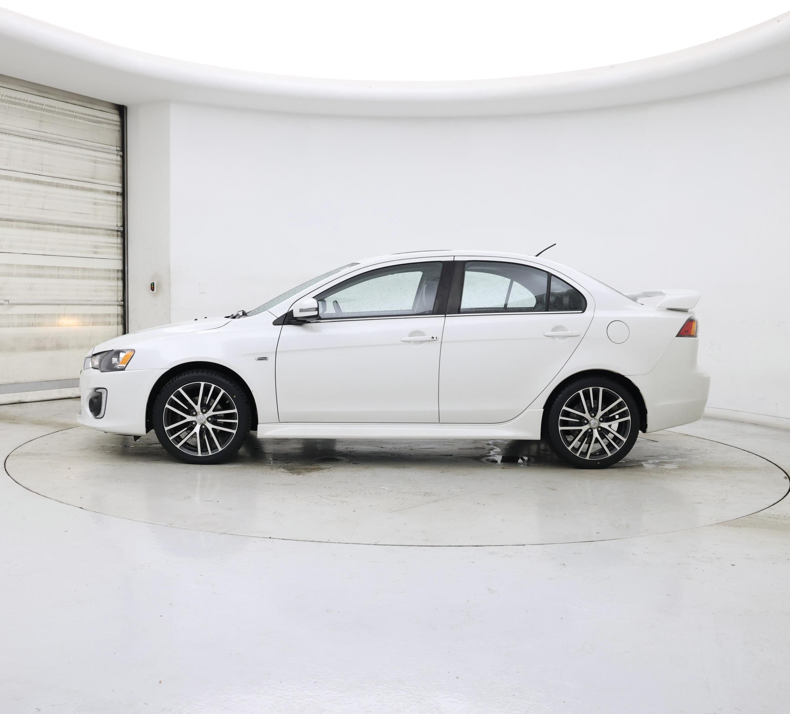 Thumbnail: 2016 Mitsubishi Lancer - 3