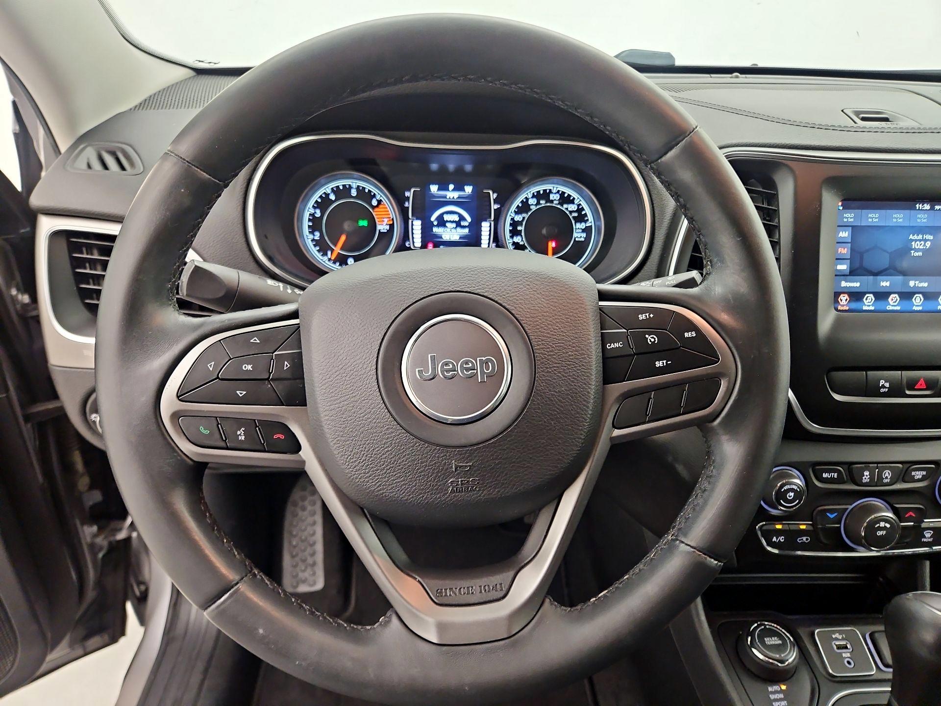 Thumbnail: 2019 Jeep Cherokee - 10