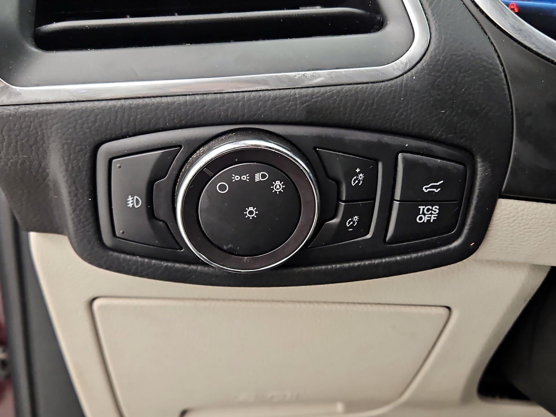 Thumbnail: 2020 Ford Edge - 13