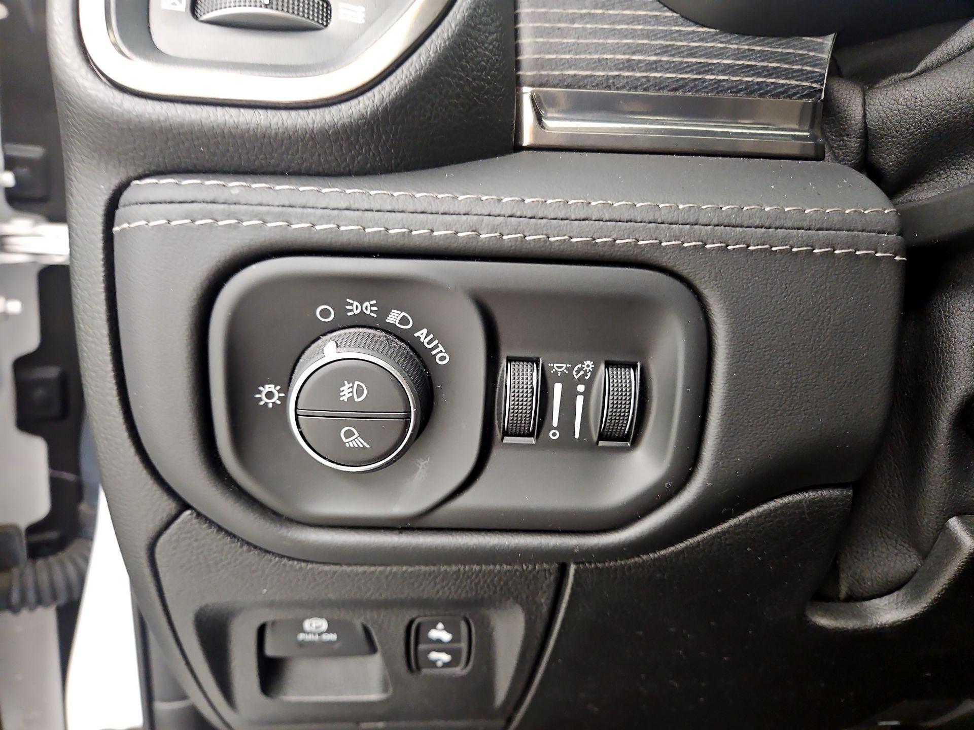 Thumbnail: 2021 RAM 1500 - 13