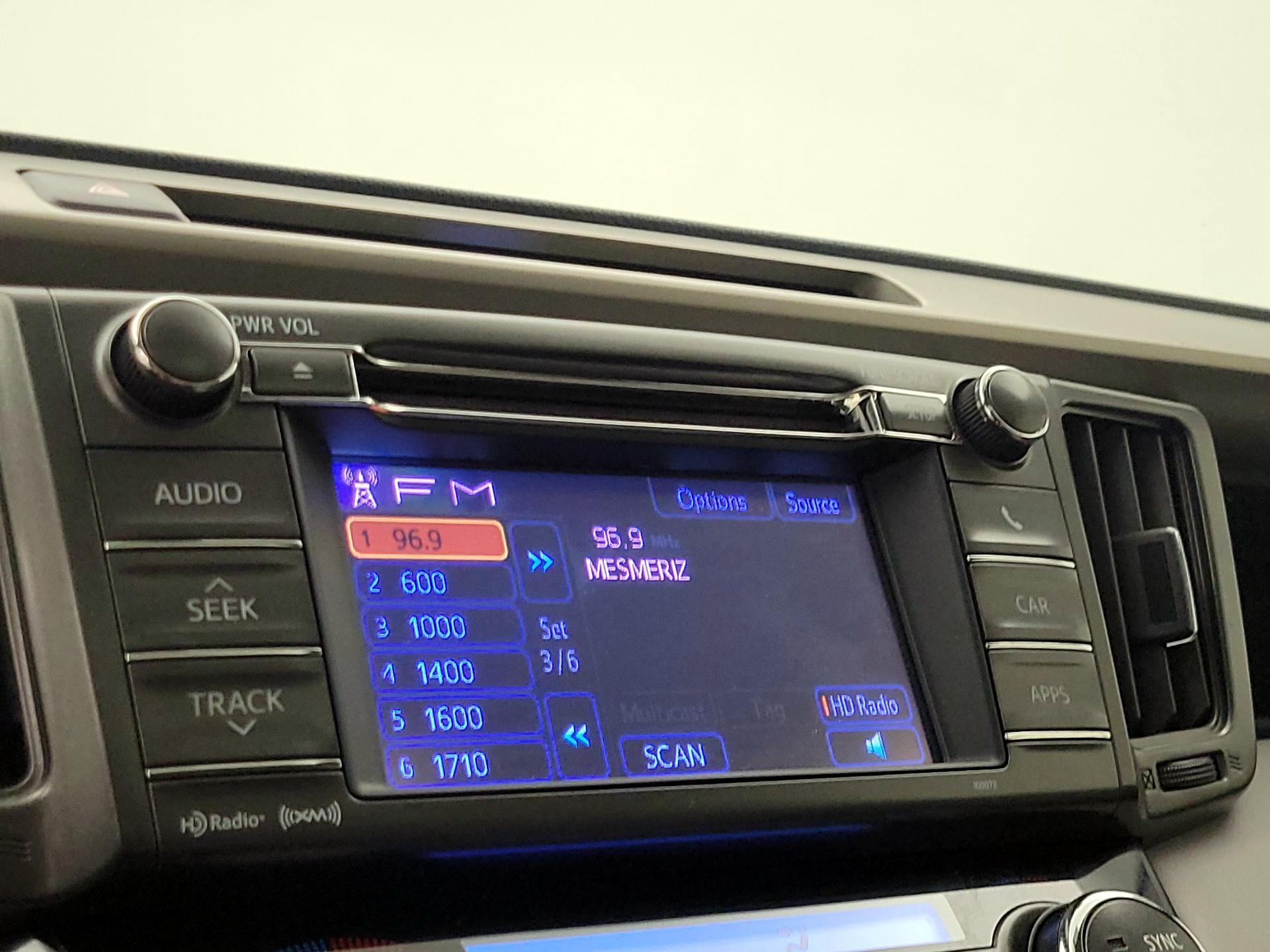 Thumbnail: 2013 Toyota RAV4 - 15